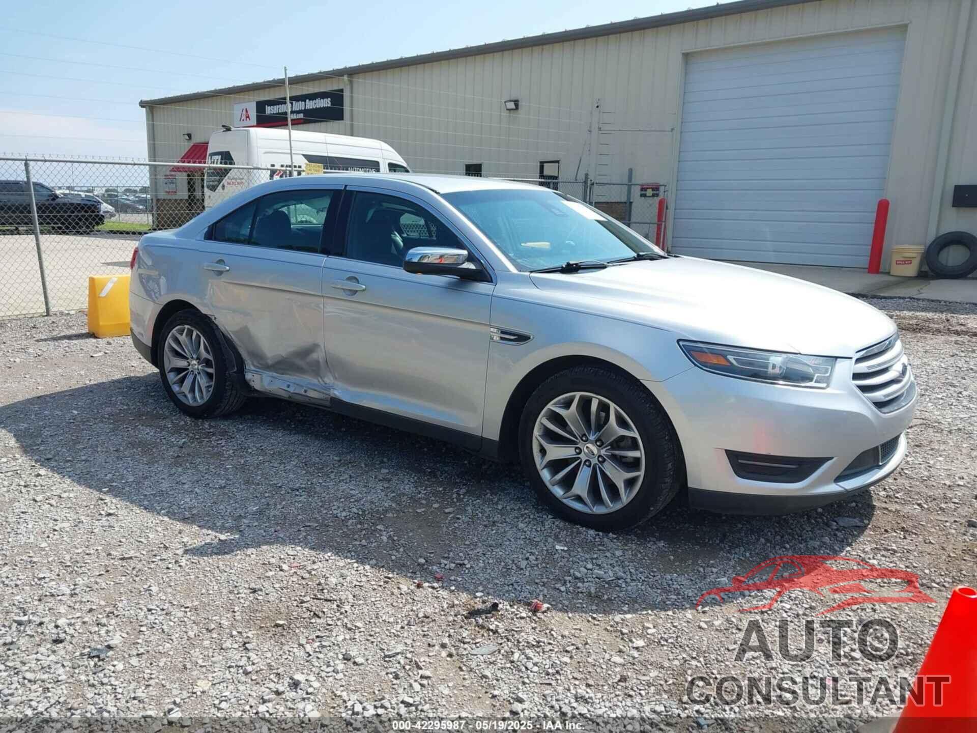 FORD TAURUS 2017 - 1FAHP2F82HG126232