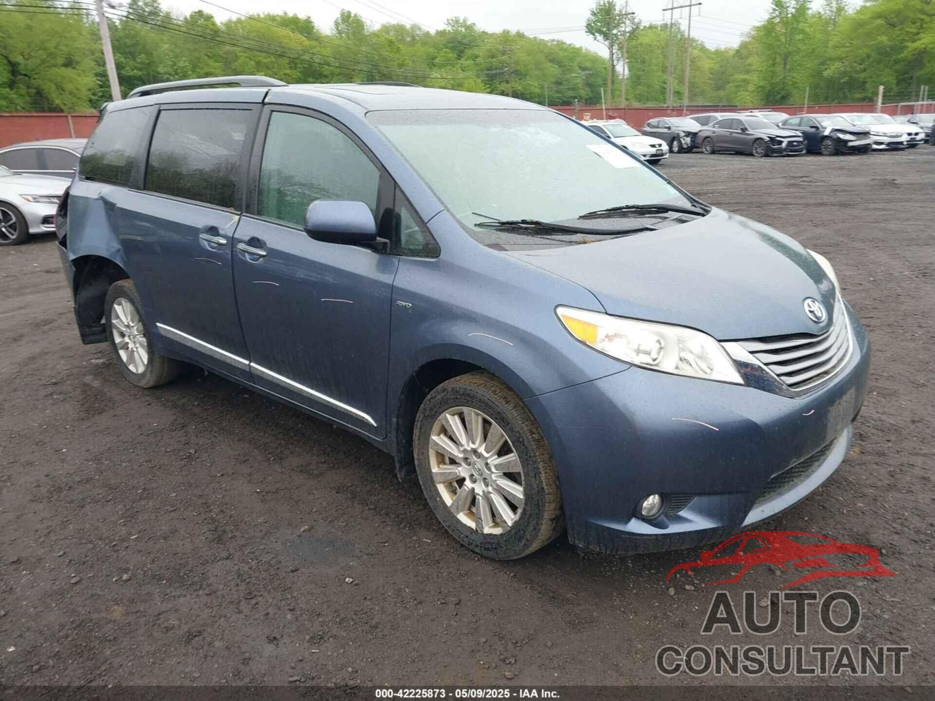 TOYOTA SIENNA 2017 - 5TDDZ3DC2HS171807