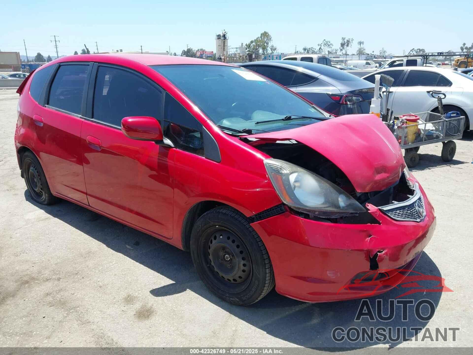 HONDA FIT 2013 - JHMGE8H33DC071614
