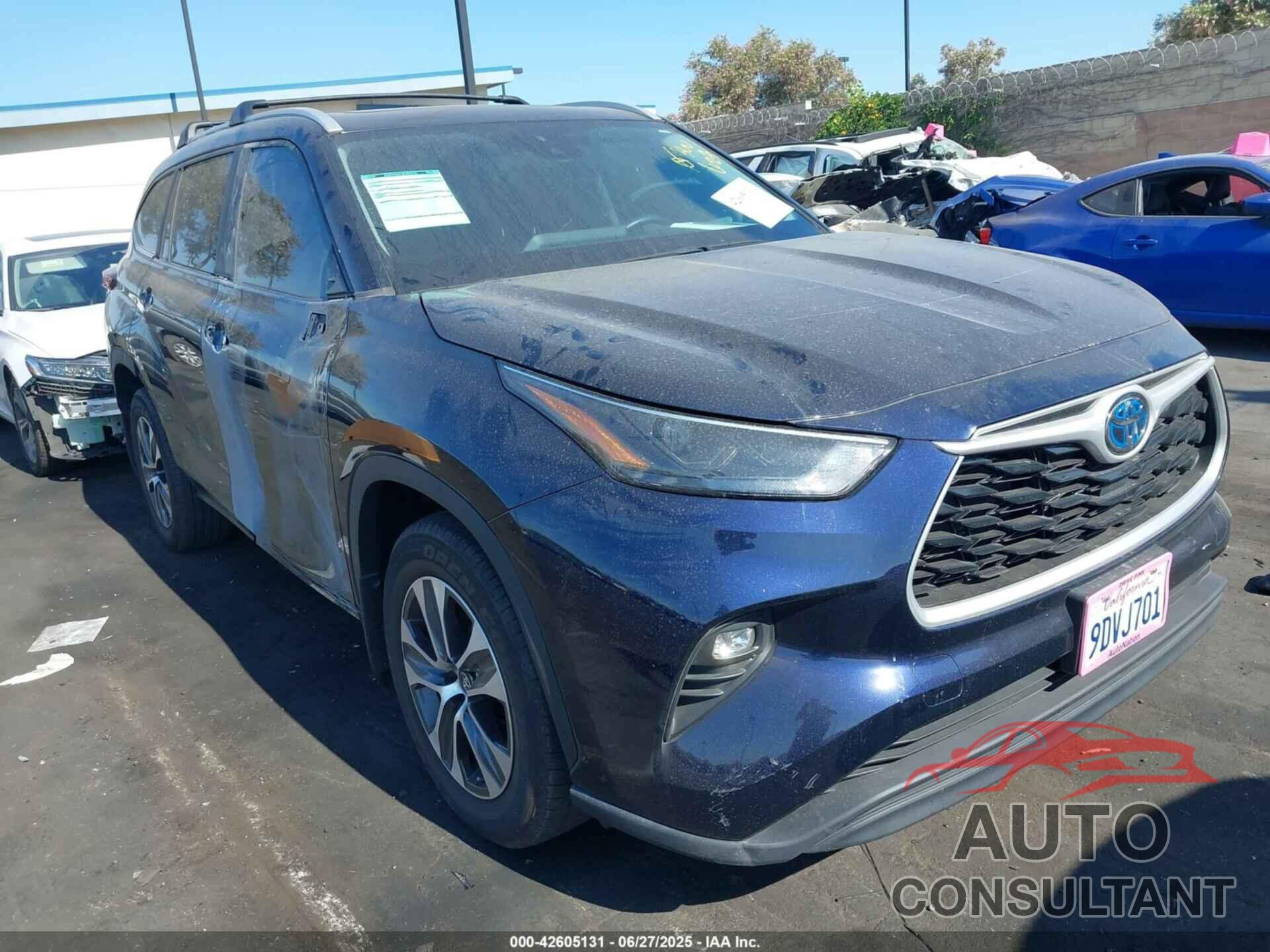 TOYOTA HIGHLANDER 2023 - 5TDKBRCH1PS562991