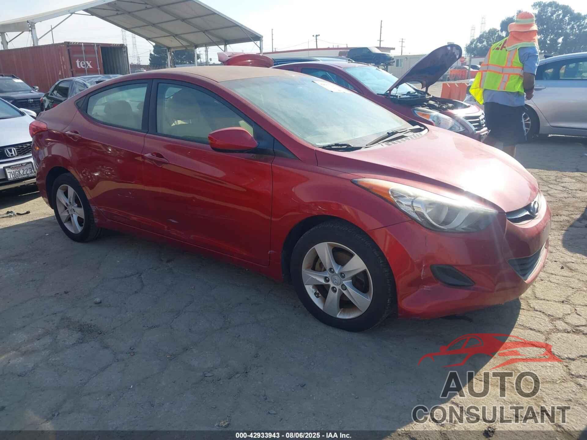 HYUNDAI ELANTRA 2011 - KMHDH4AE4BU158960