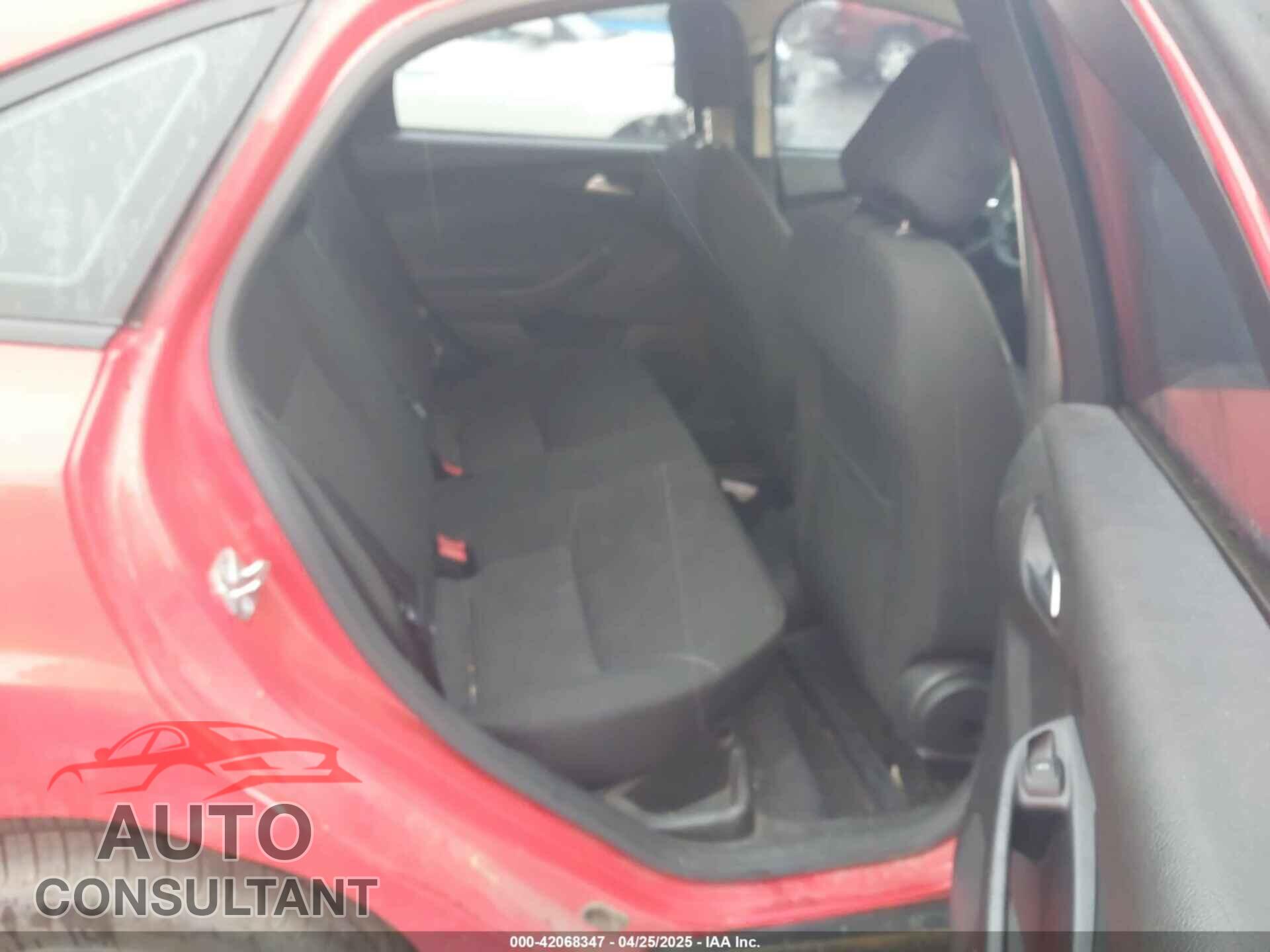 FORD FOCUS 2017 - 1FADP3F22HL227780