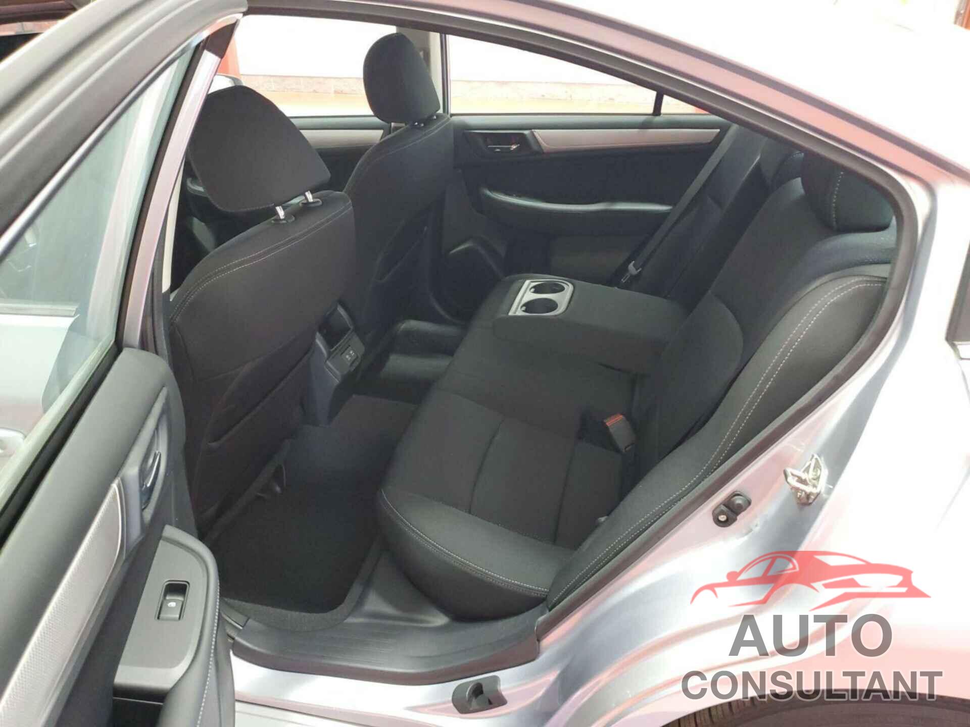 SUBARU LEGACY 2019 - 4S3BNAF6XK3016011
