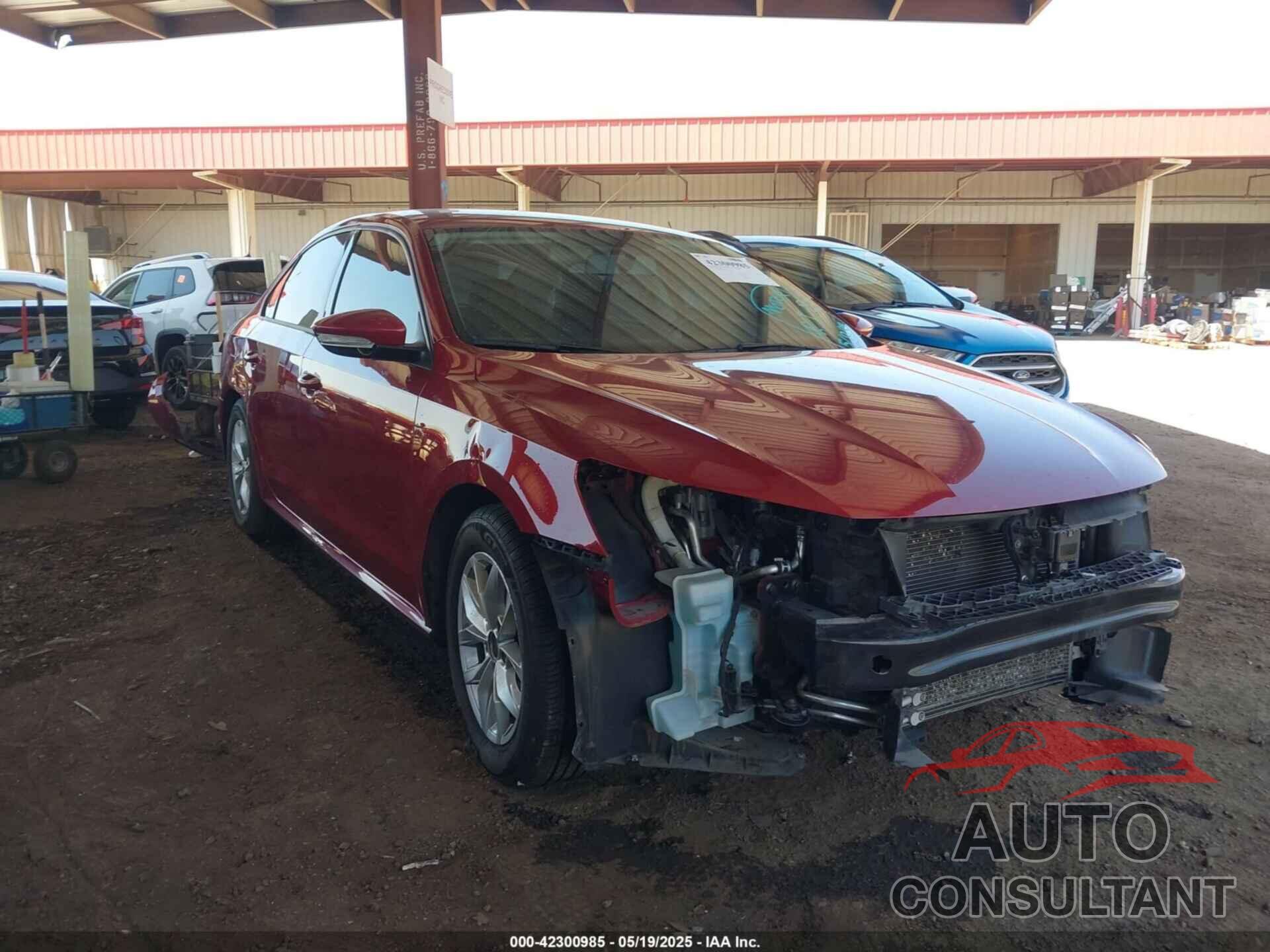 VOLKSWAGEN PASSAT 2018 - 1VWAA7A33JC049354