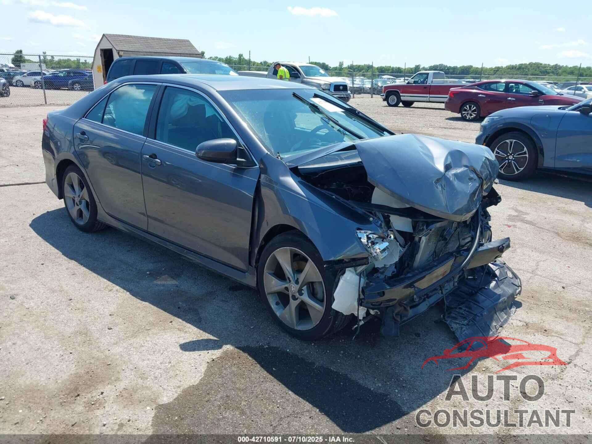 TOYOTA CAMRY 2014 - 4T1BF1FK0EU320212