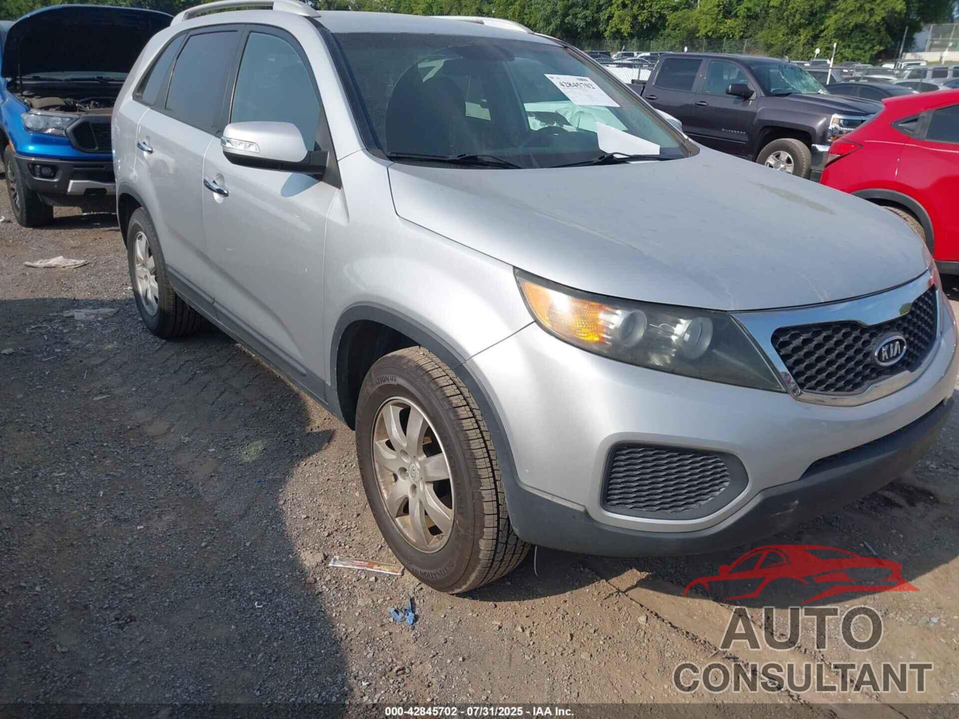 KIA SORENTO 2012 - 5XYKT4A22CG192155