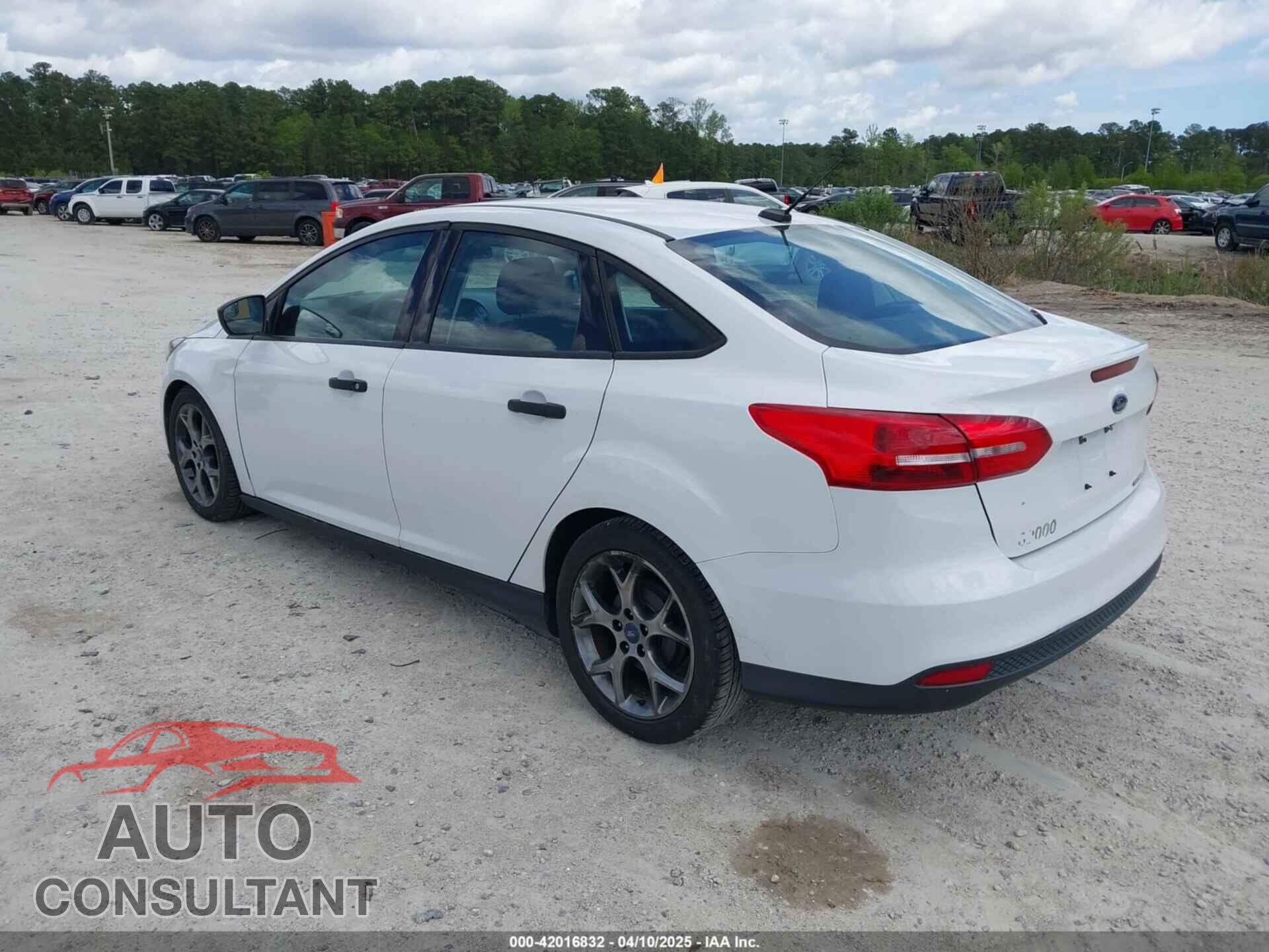 FORD FOCUS 2016 - 1FADP3E2XGL325648