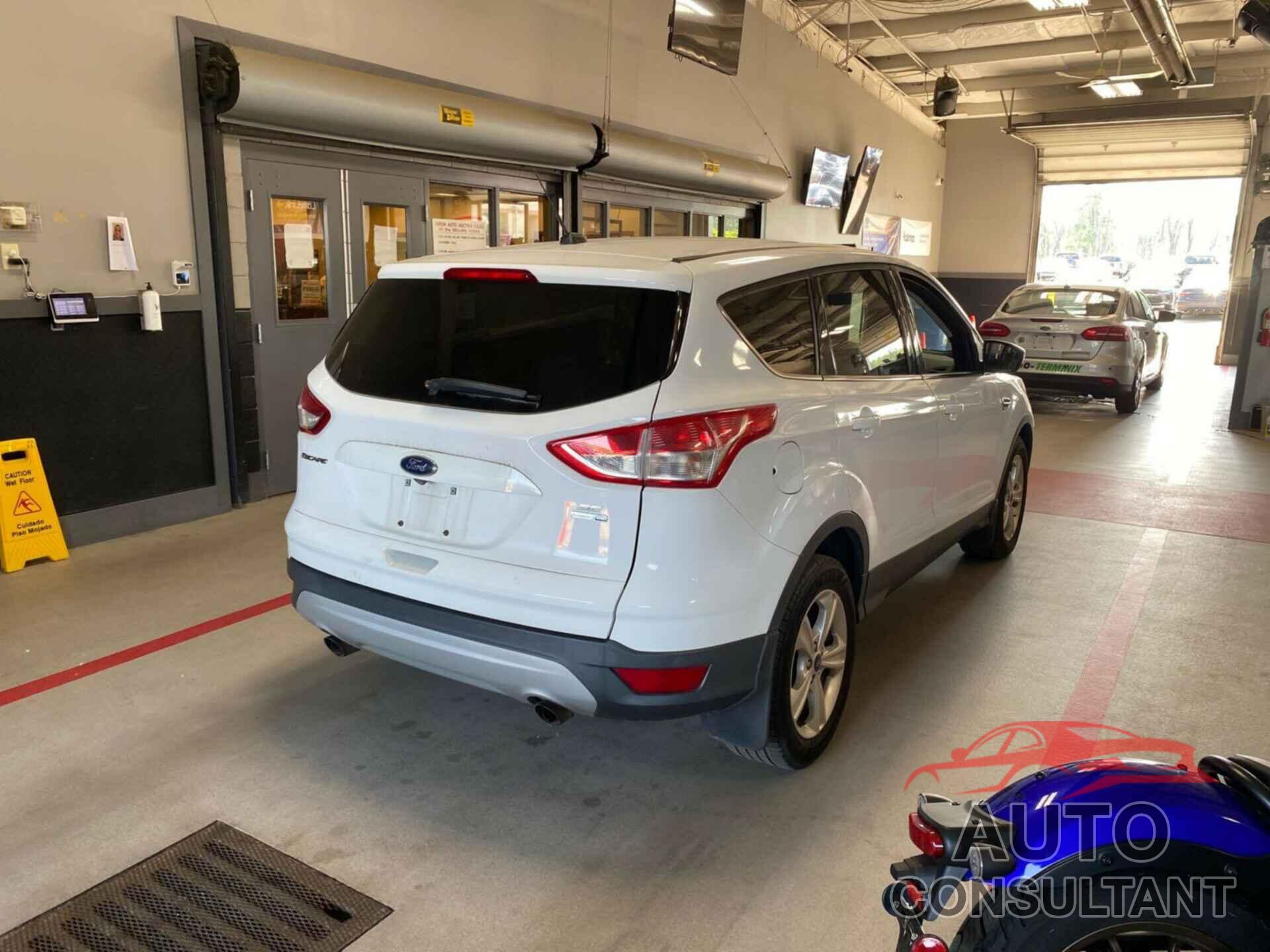 FORD ESCAPE 2016 - 1FMCU9GX6GUC13557