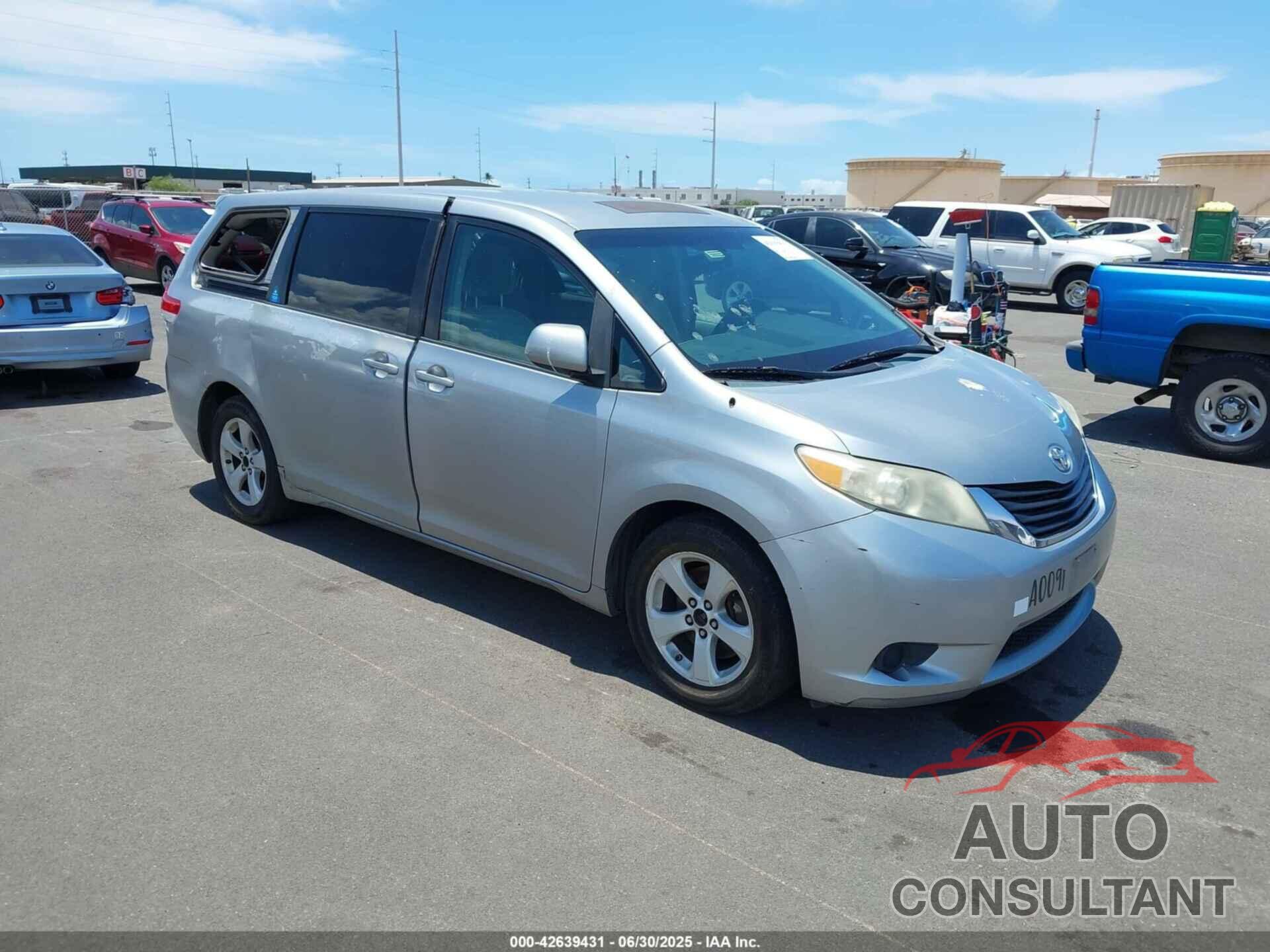 TOYOTA SIENNA 2011 - 5TDKK3DC0BS040975
