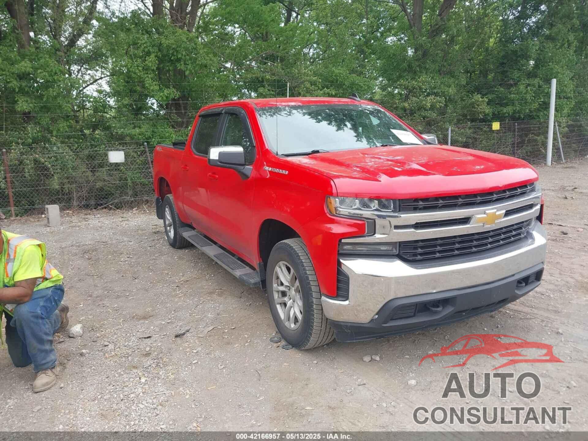 CHEVROLET SILVERADO 1500 2019 - 1GCUYDED8KZ107633