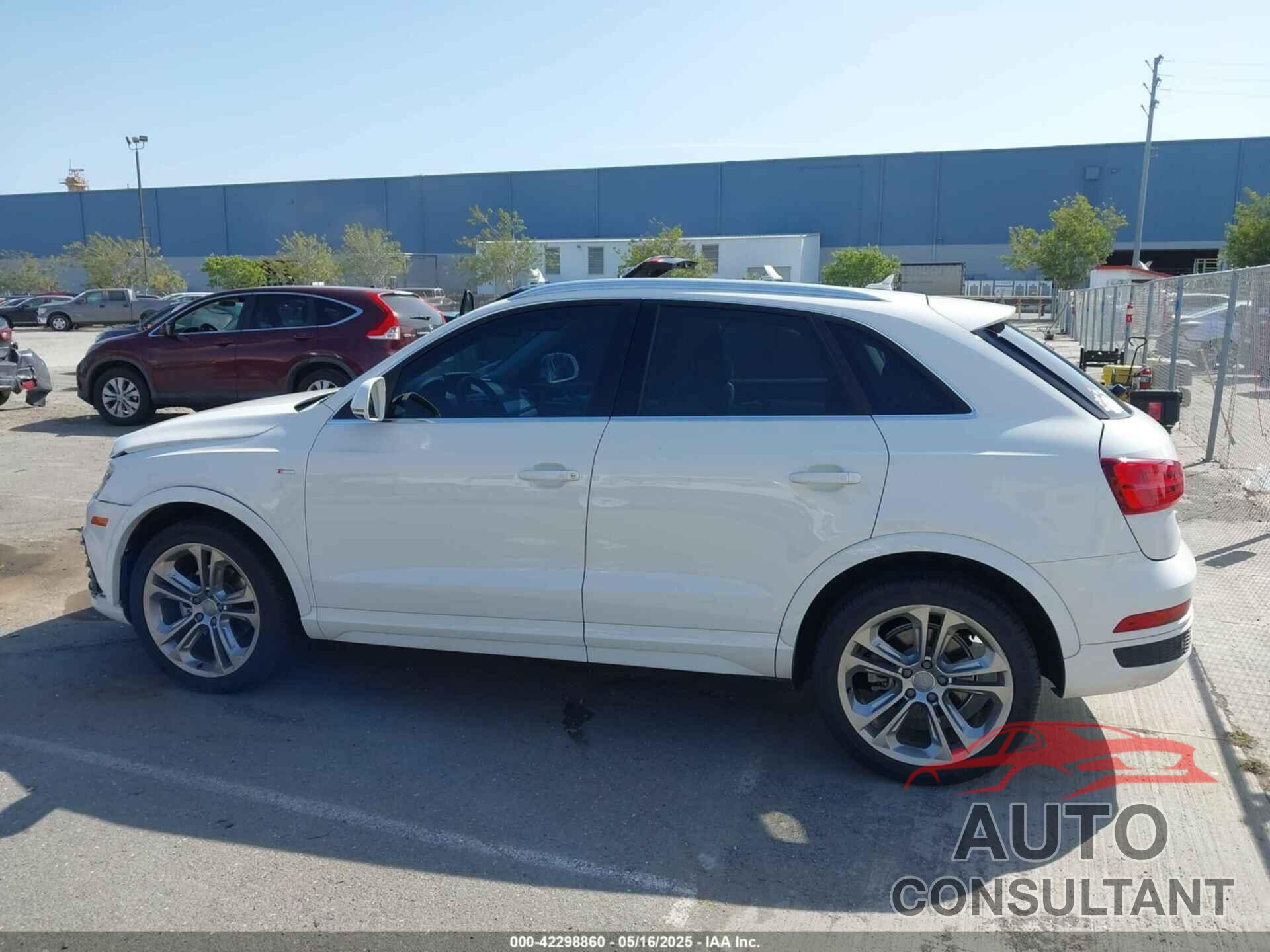 AUDI Q3 2016 - WA1GFCFS8GR007138