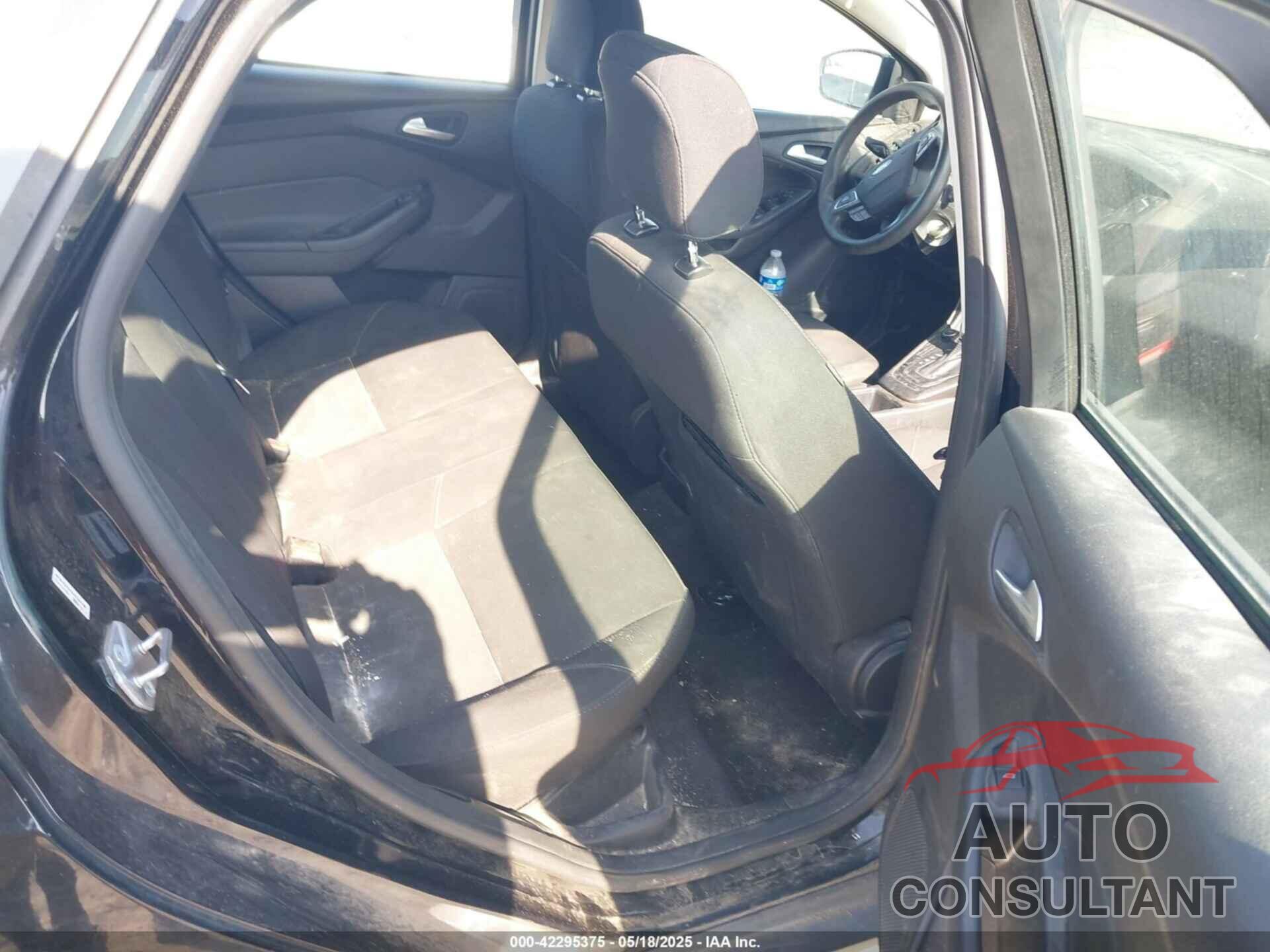 FORD FOCUS 2017 - 1FADP3F24HL332725