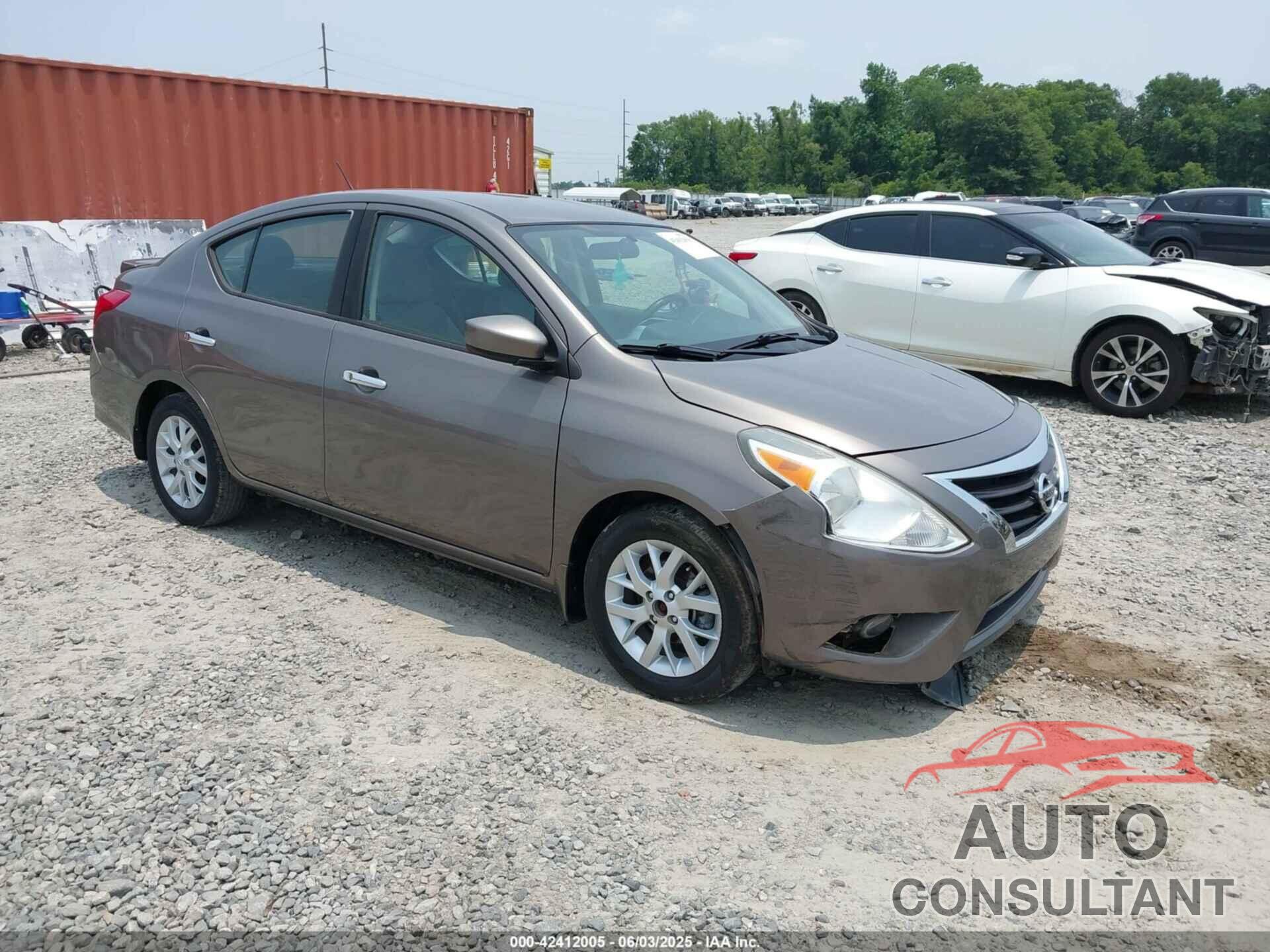 NISSAN VERSA 2017 - 3N1CN7APXHL893167