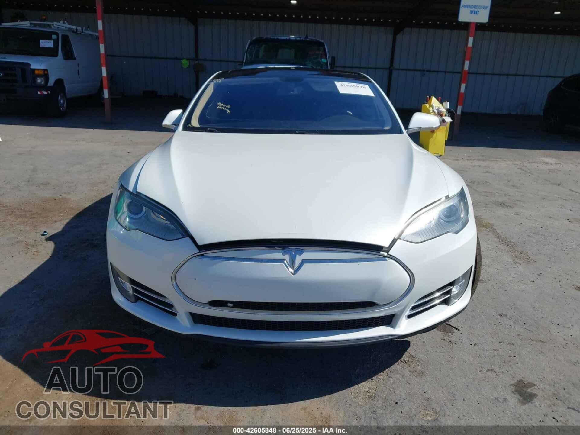 TESLA MODEL S 2013 - 5YJSA1DP5DFP16614