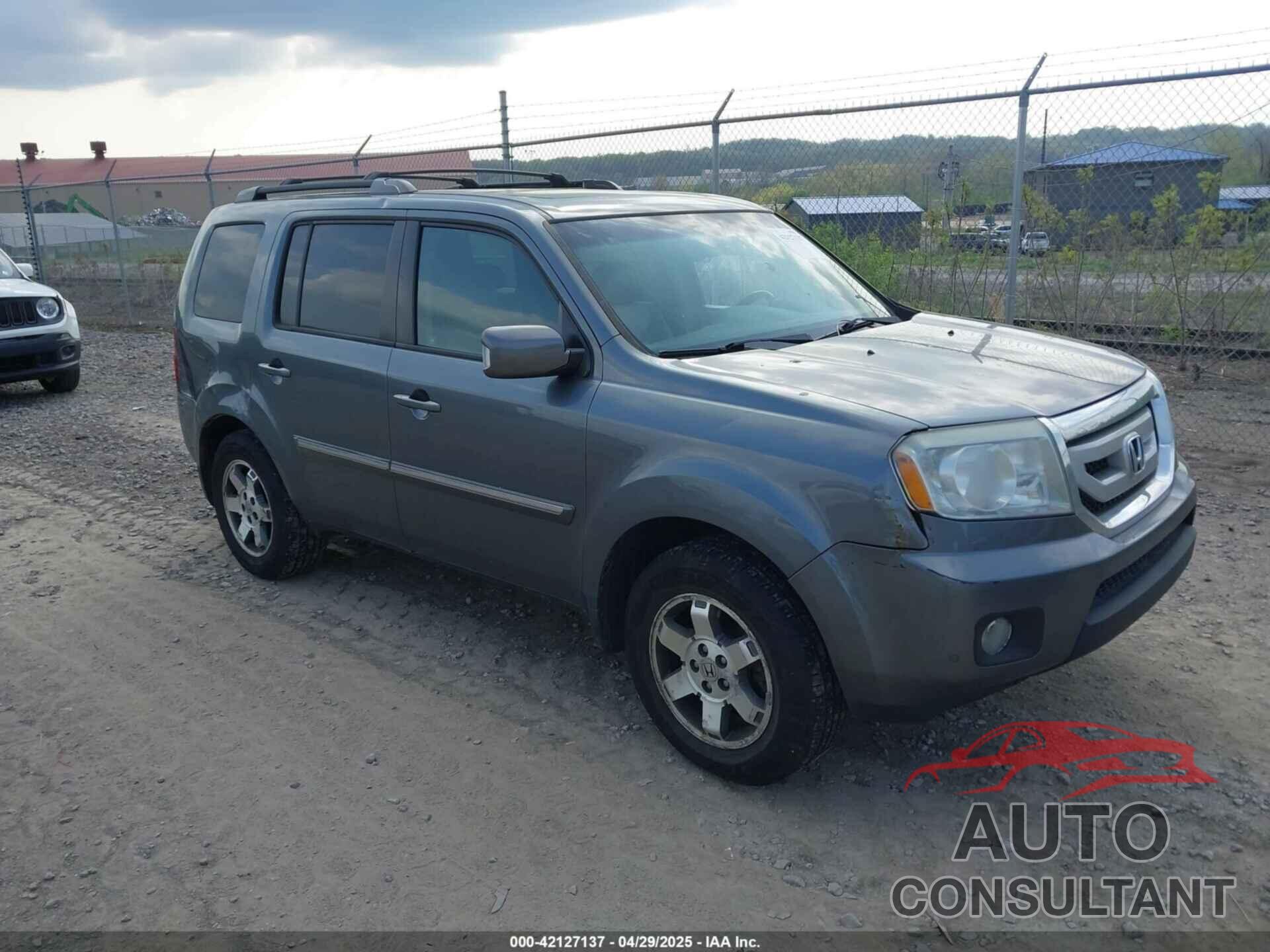 HONDA PILOT 2011 - 5FNYF4H90BB103824