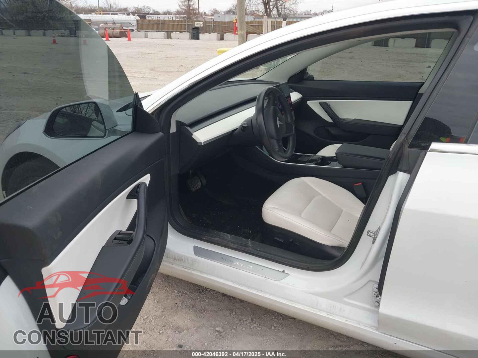 TESLA MODEL 3 2018 - 5YJ3E1EA5JF155507