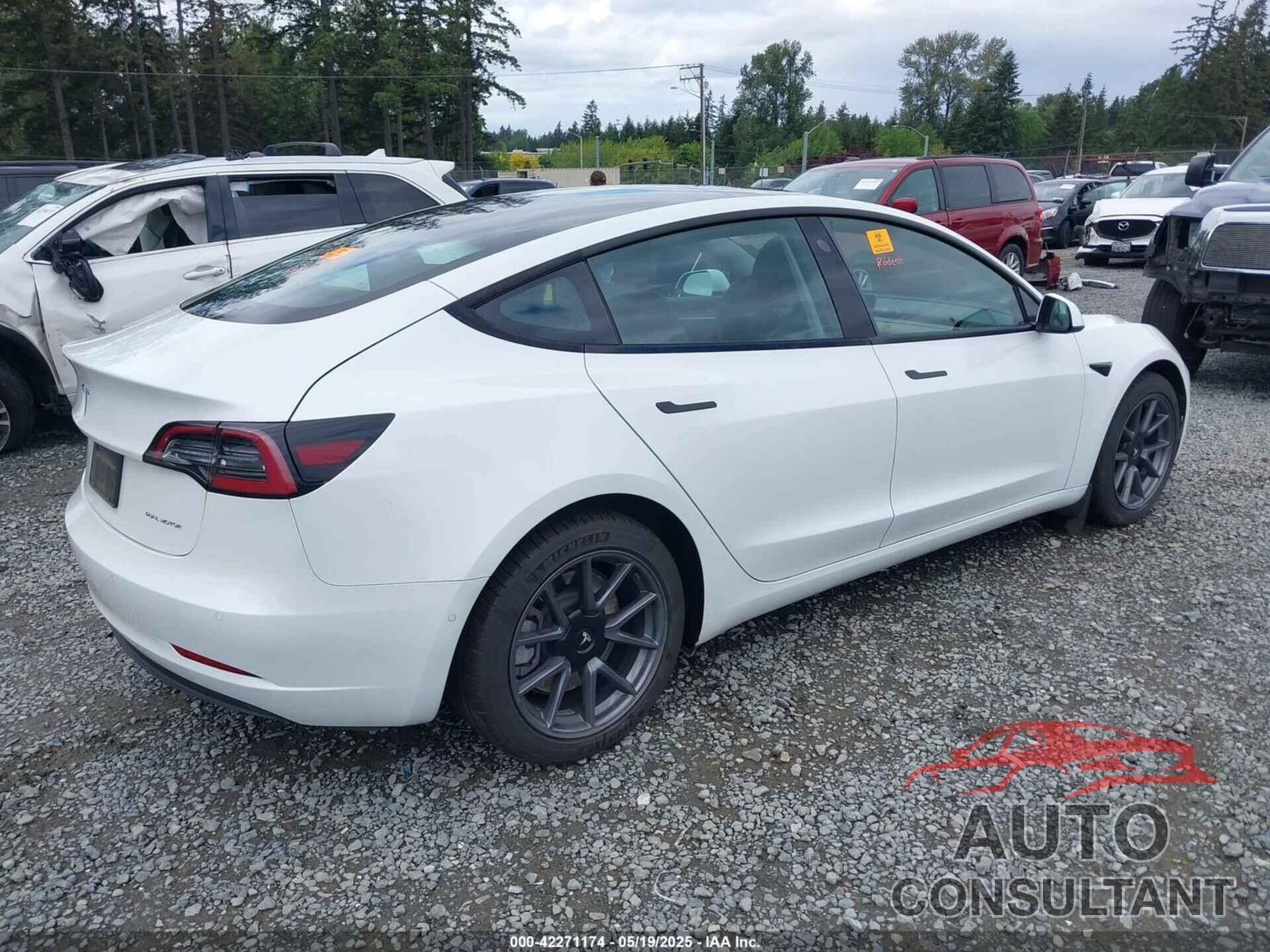 TESLA MODEL 3 2022 - 5YJ3E1EB7NF256997
