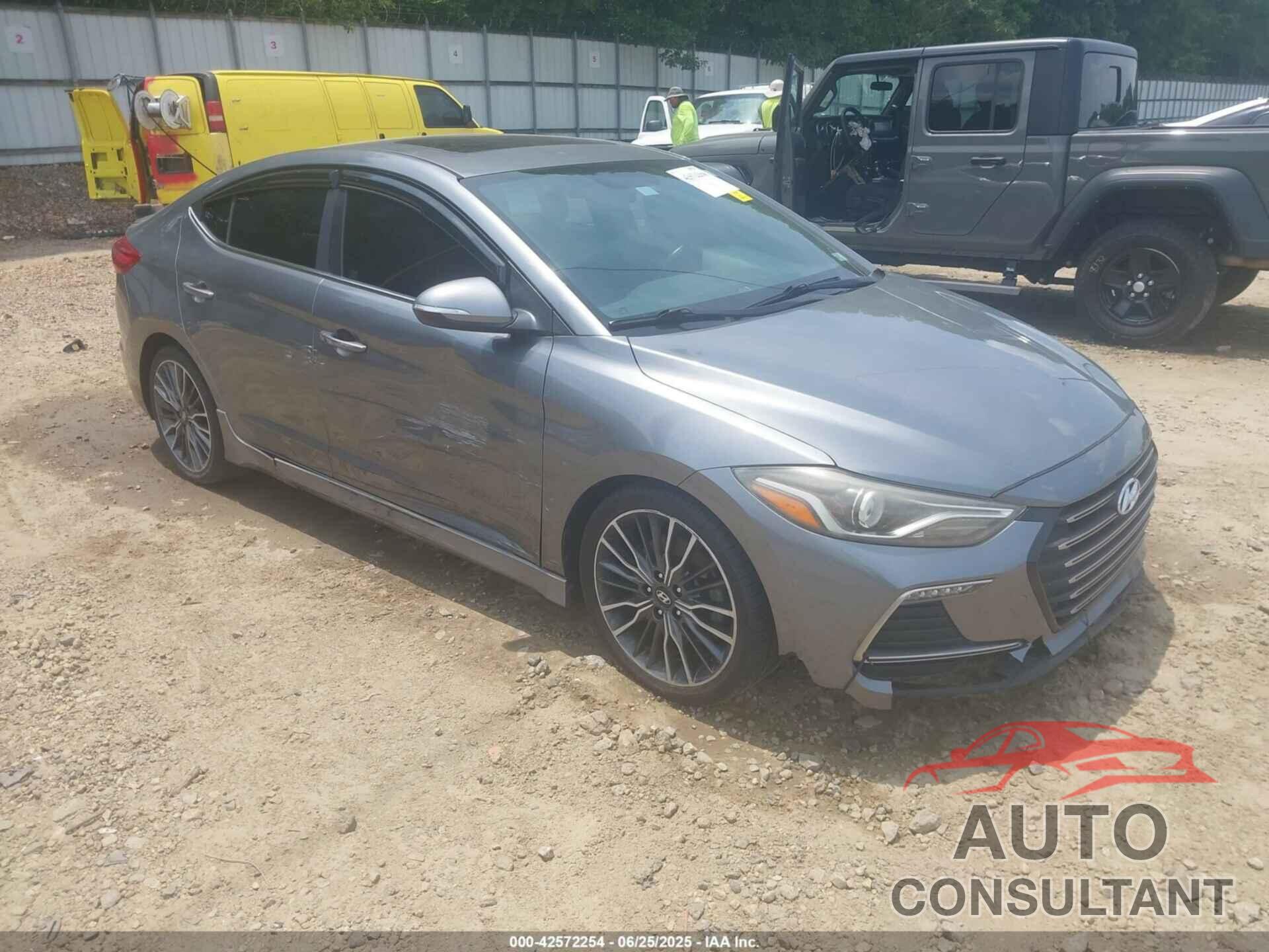HYUNDAI ELANTRA 2018 - KMHD04LB0JU573587