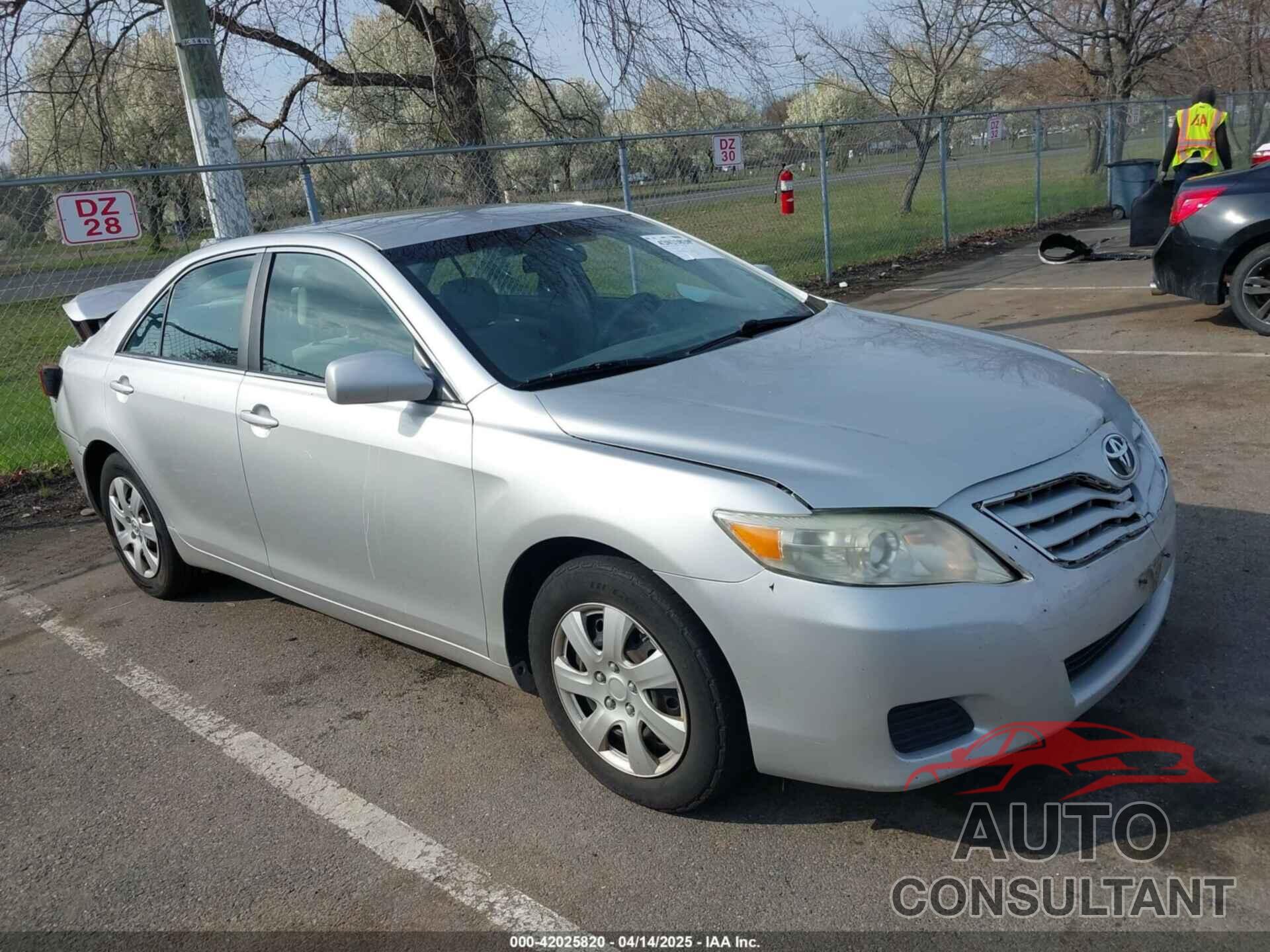 TOYOTA CAMRY 2011 - 4T1BF3EK2BU605745