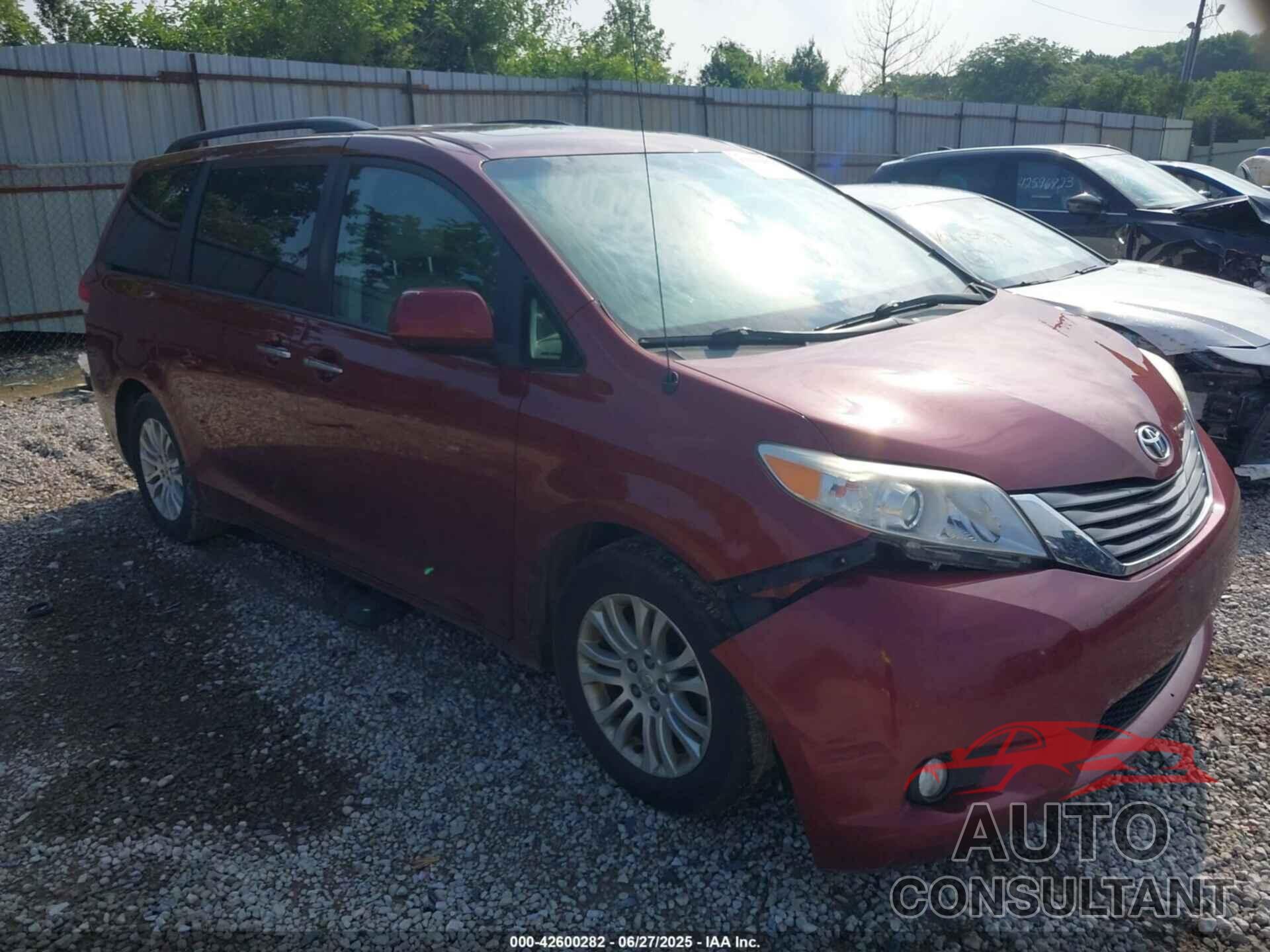 TOYOTA SIENNA 2014 - 5TDYK3DC1ES465975