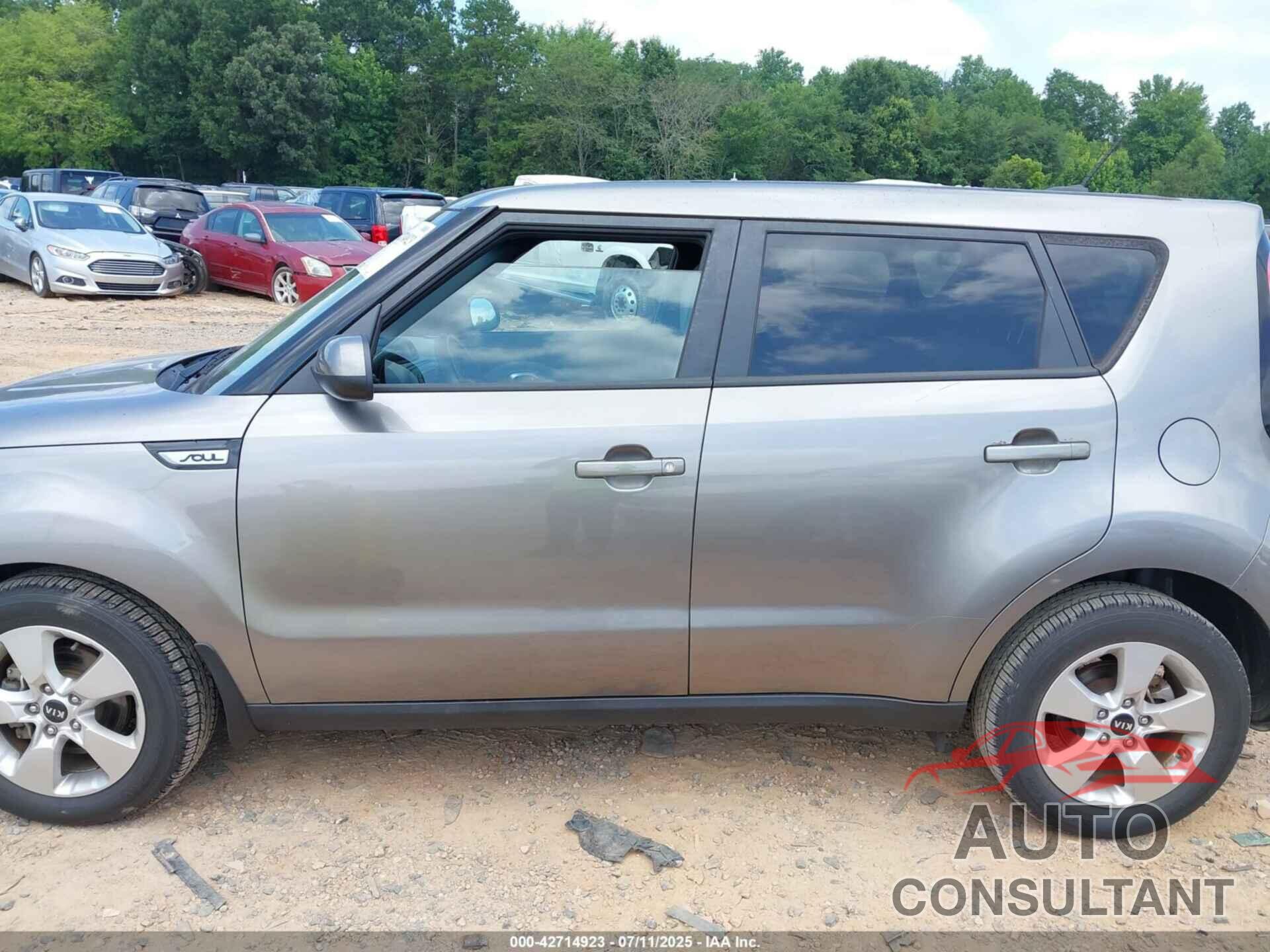 KIA SOUL 2017 - KNDJN2A25H7487765