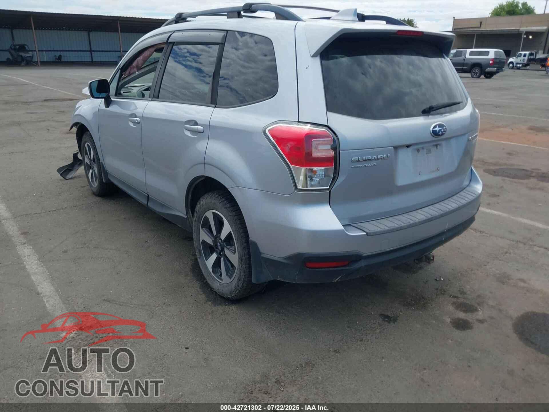 SUBARU FORESTER 2017 - JF2SJAEC3HH586898