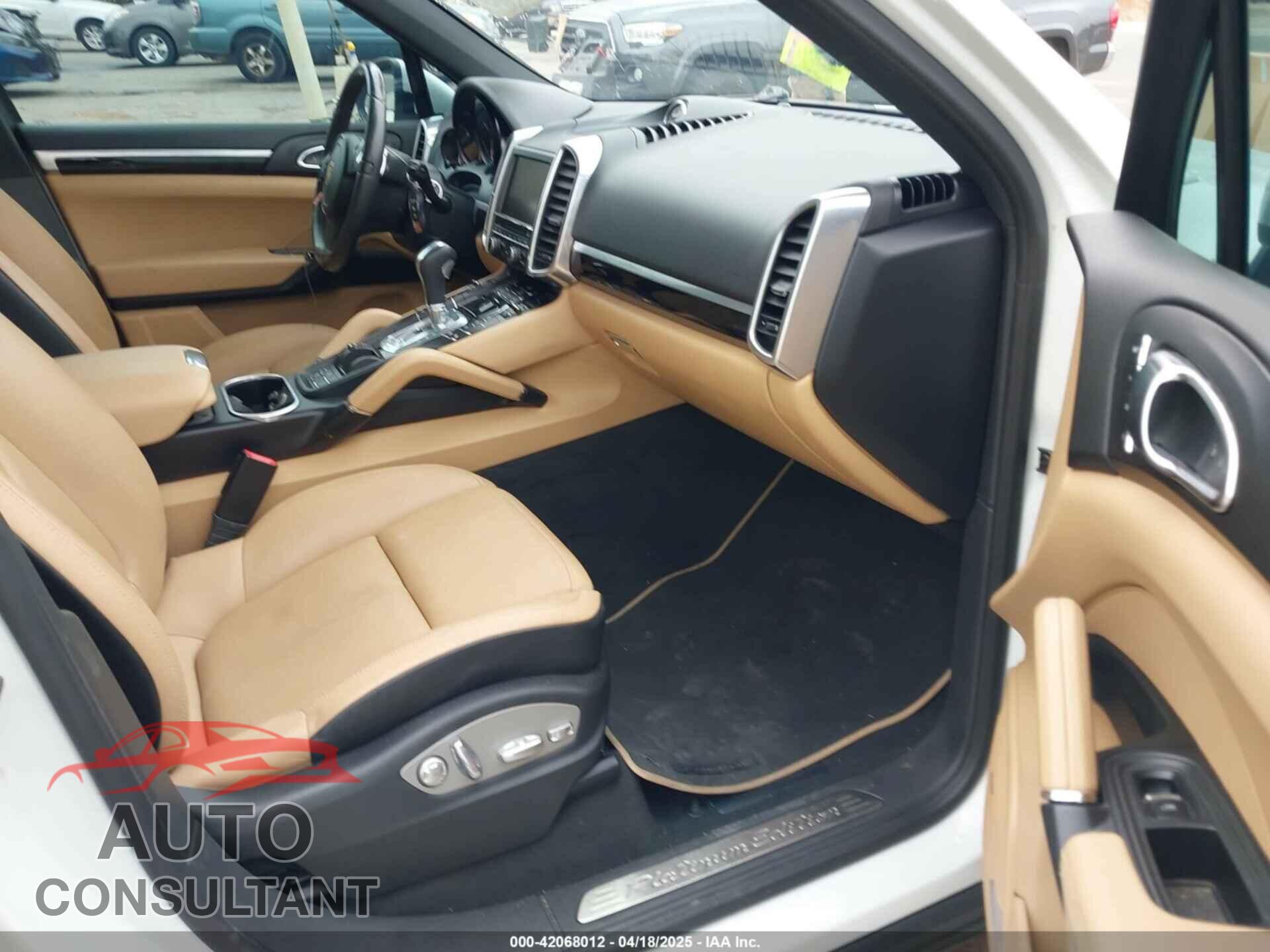 PORSCHE CAYENNE 2014 - WP1AA2A27ELA09019