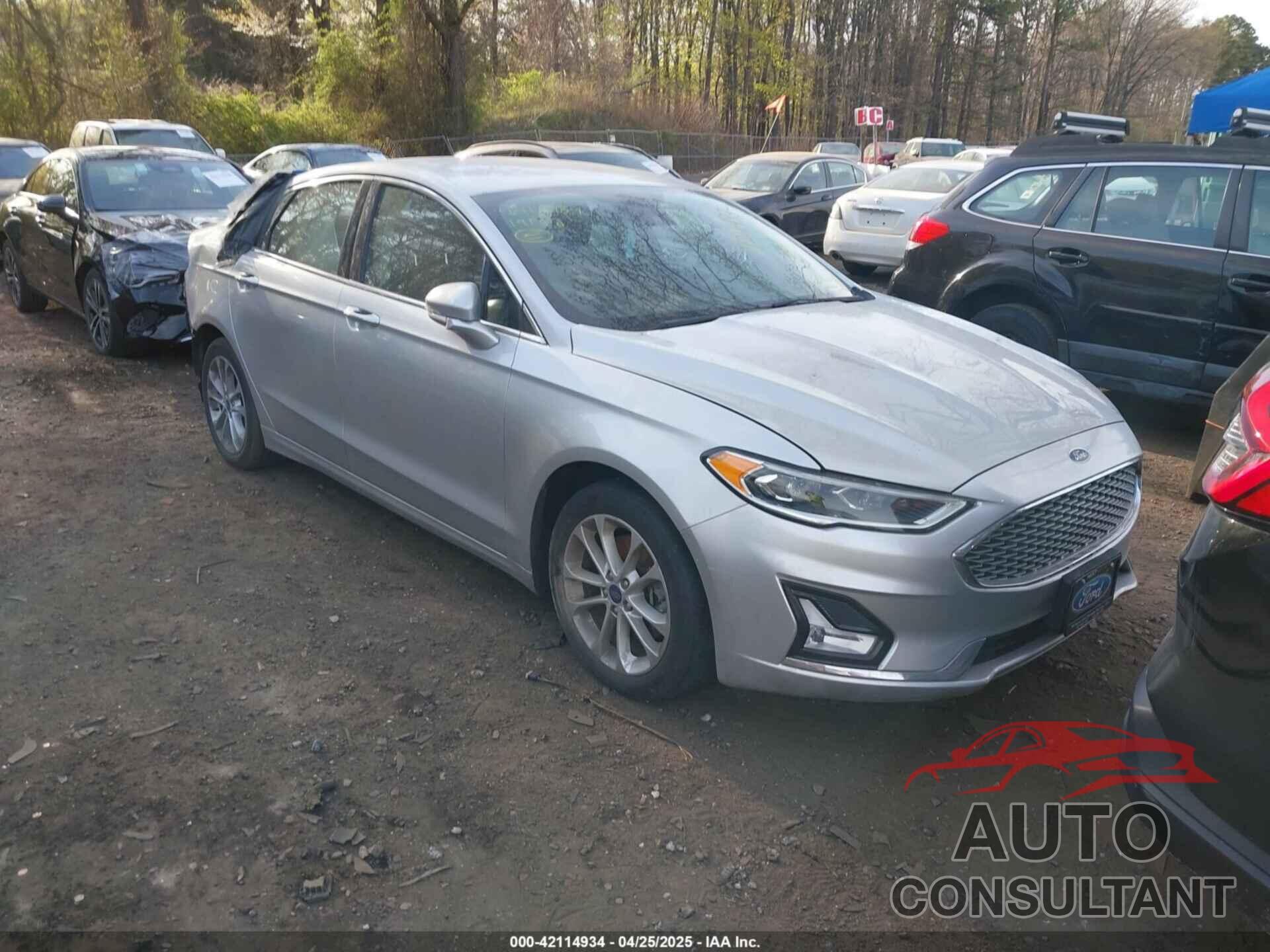 FORD FUSION ENERGI 2019 - 3FA6P0SU8KR212370