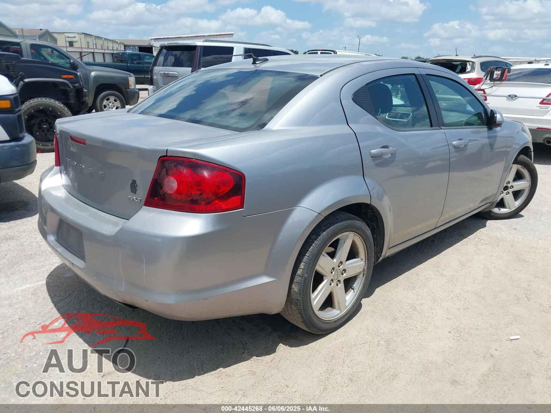 DODGE AVENGER 2013 - 1C3CDZCB7DN740158