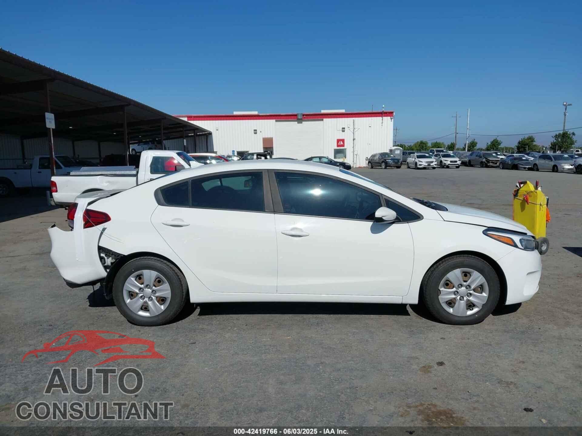 KIA FORTE 2018 - 3KPFK4A76JE181511
