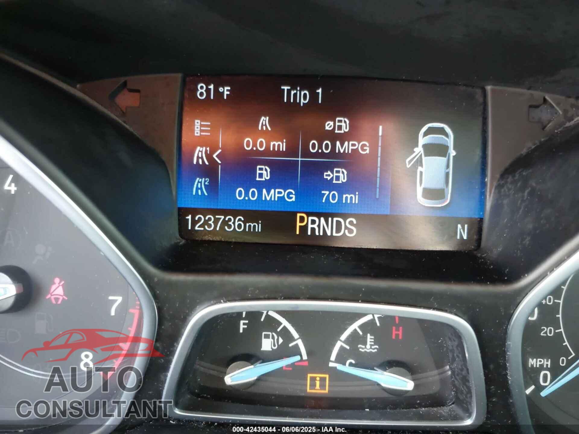 FORD FOCUS 2017 - 1FADP3J26HL280229