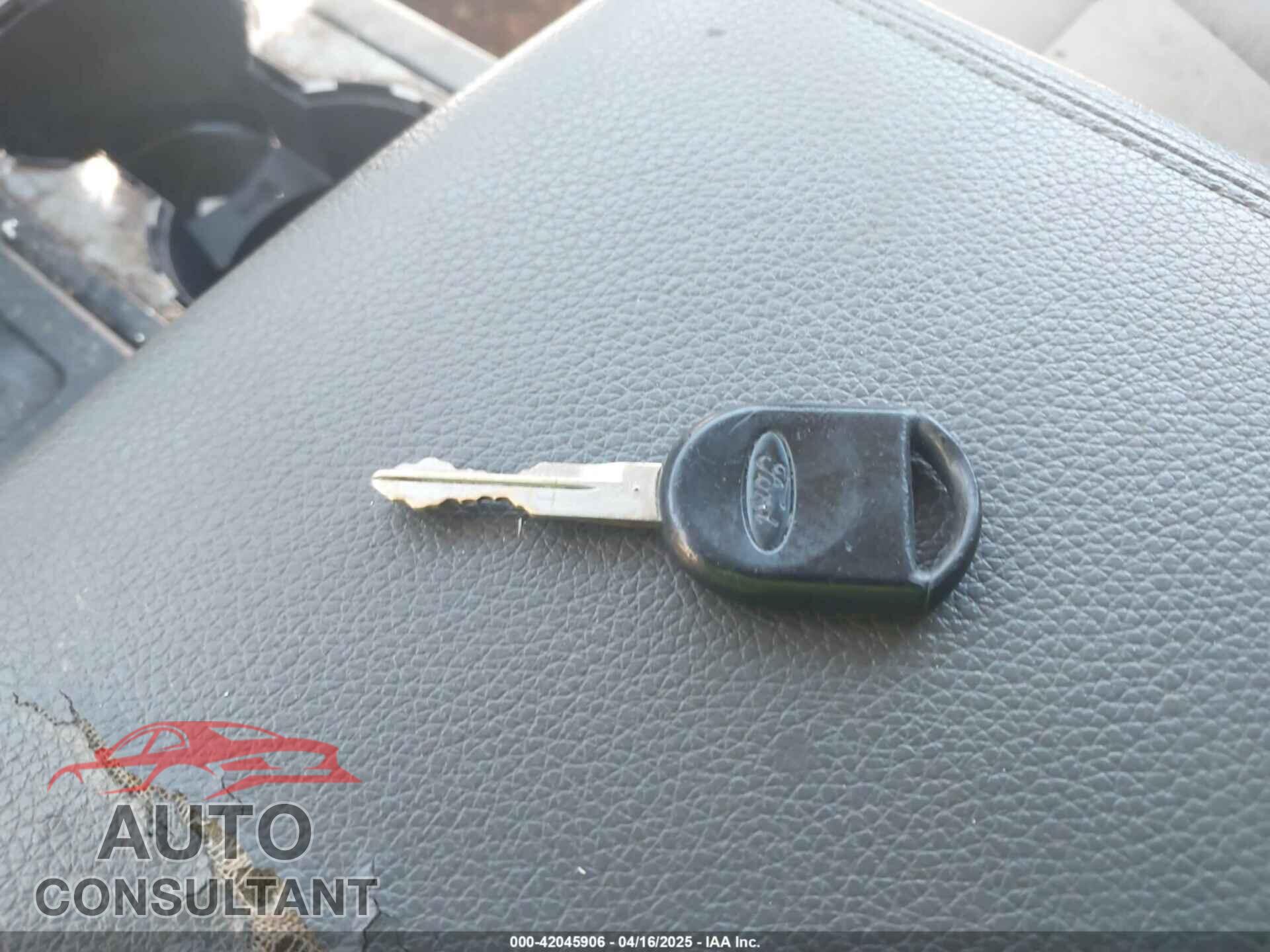 FORD EXPEDITION 2010 - 1FMJU1F5XAEB20681