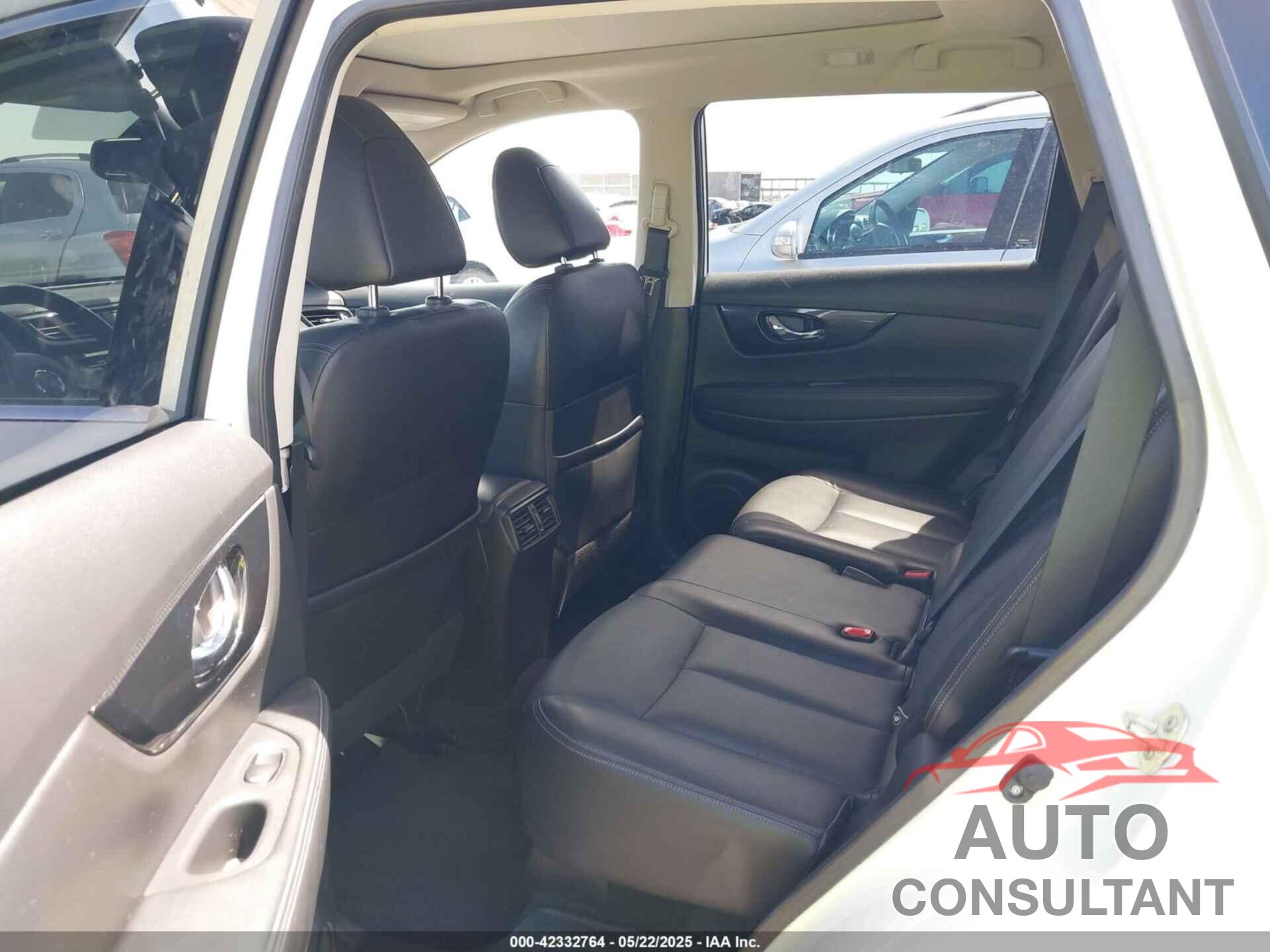 NISSAN ROGUE 2017 - JN8AT2MT5HW404789