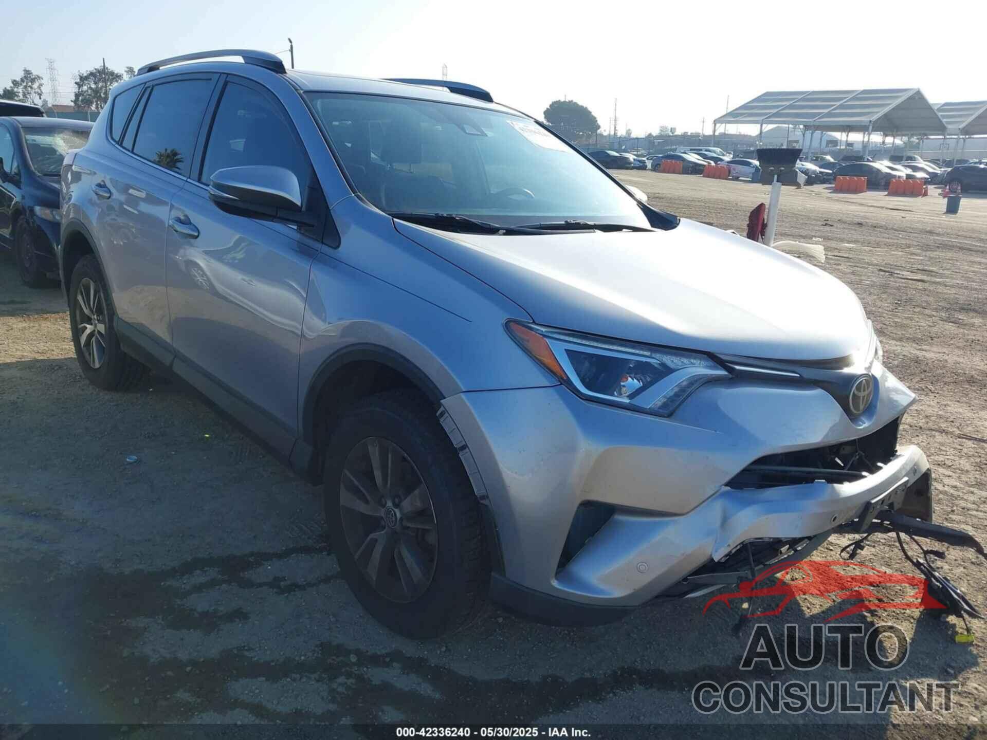 TOYOTA RAV4 2018 - JTMWFREV4JD113719