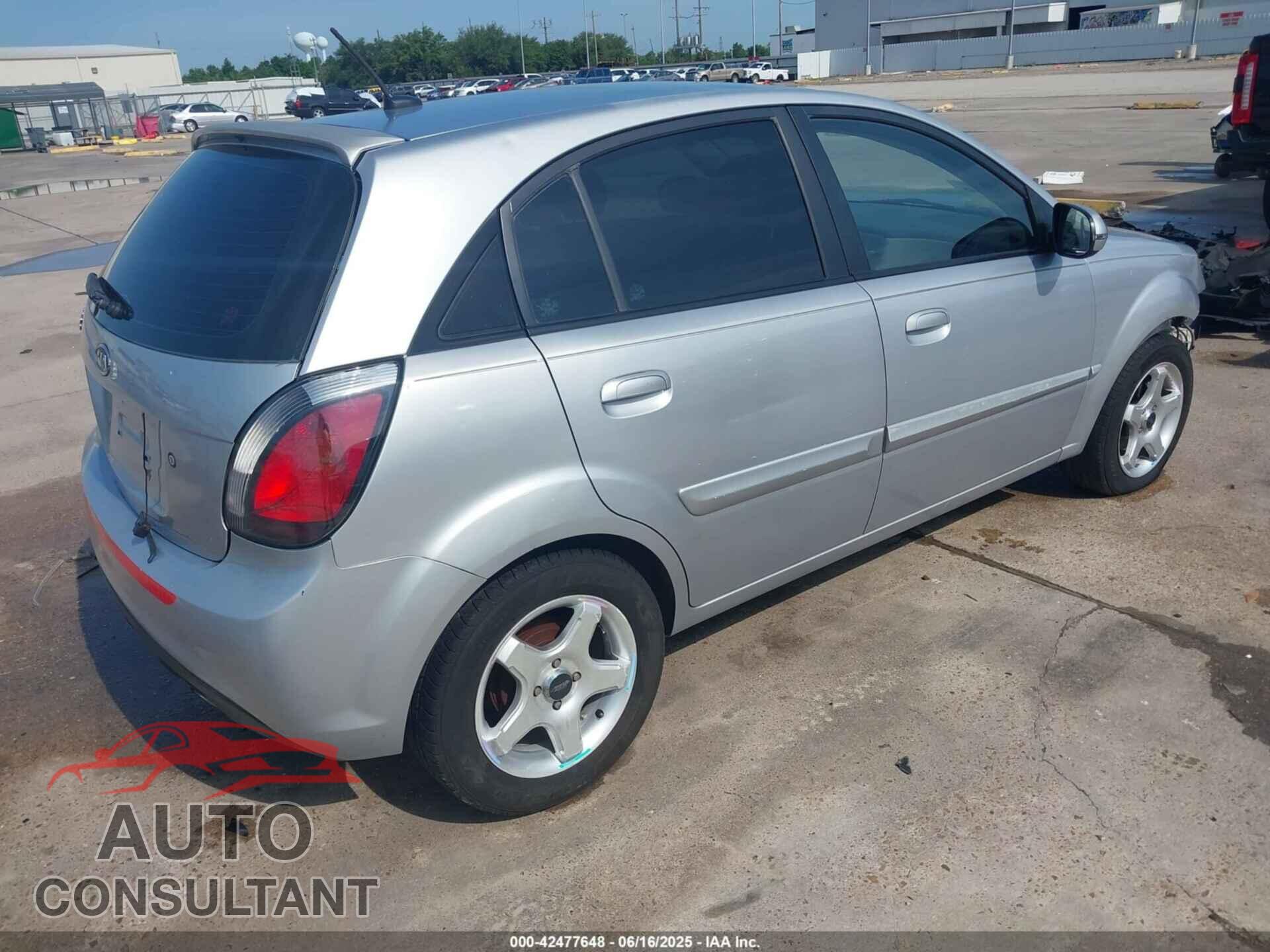KIA RIO5 2011 - KNADH5A31B6748155