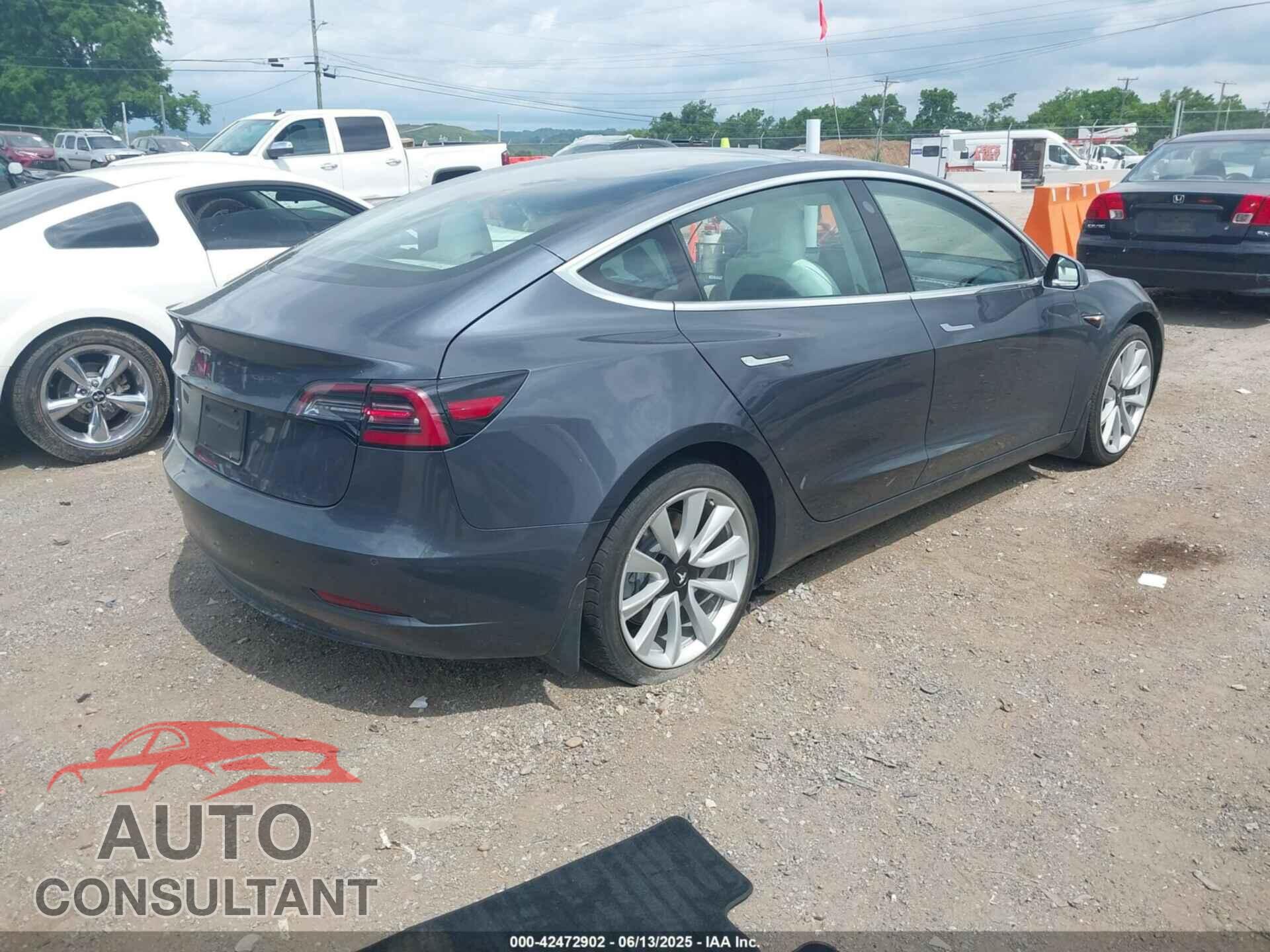 TESLA MODEL 3 2019 - 5YJ3E1EA7KF529830