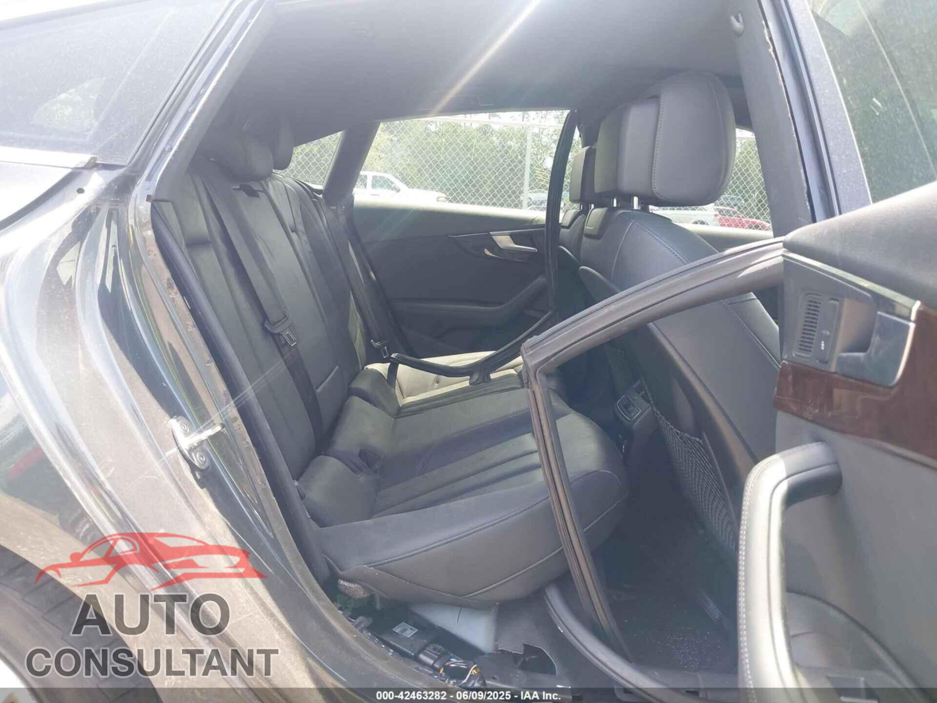 AUDI A5 2019 - WAUBNCF56KA018091