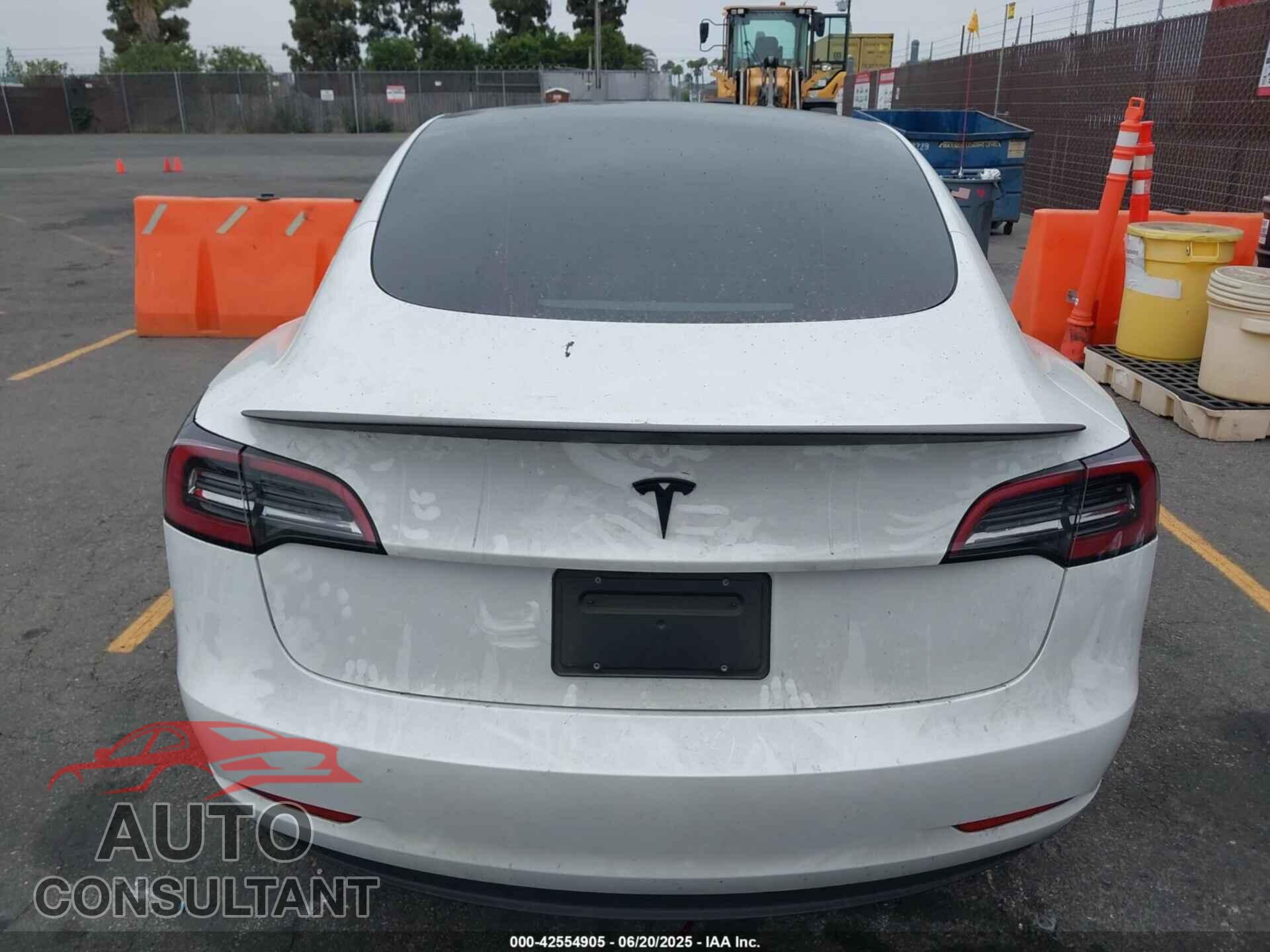 TESLA MODEL 3 2023 - 5YJ3E1EA3PF641547