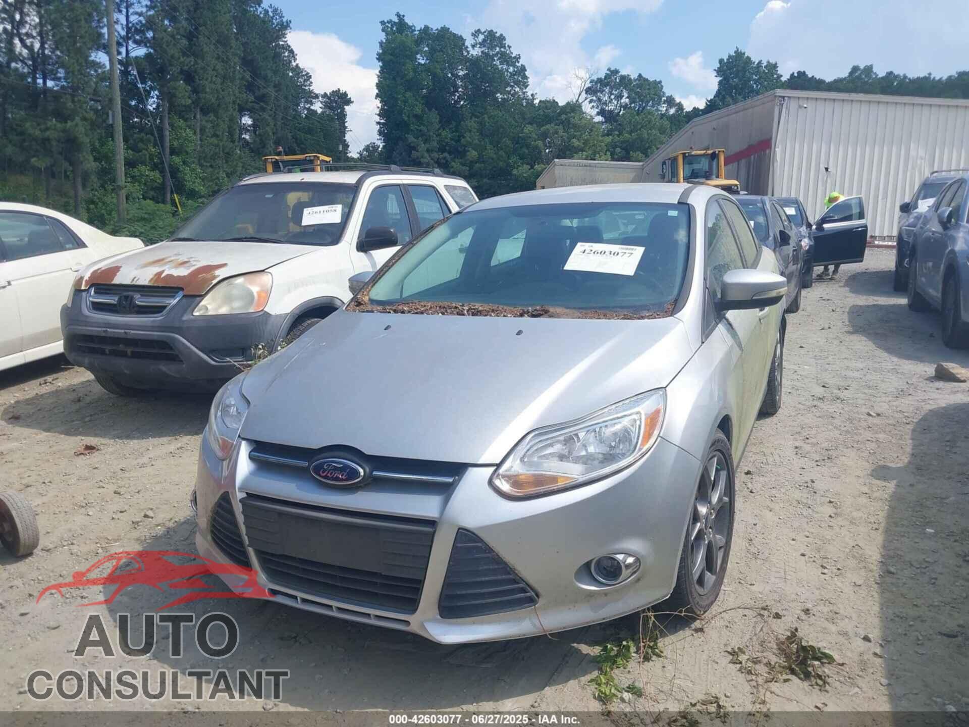 FORD FOCUS 2014 - 1FADP3F28EL367845