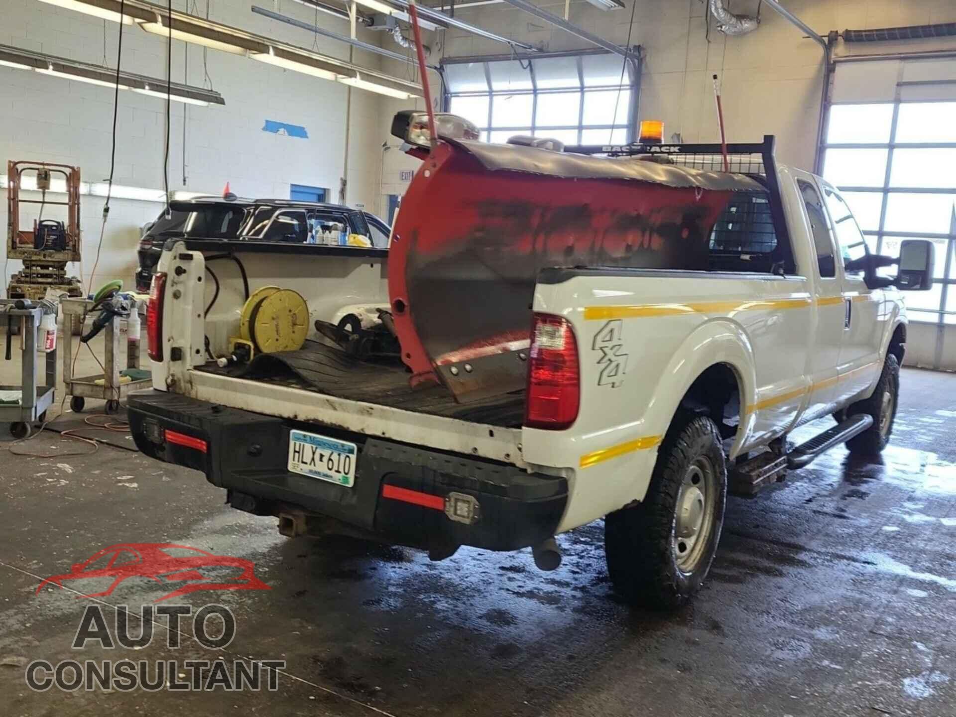 FORD F-250 2014 - 1FT7X2B63EEB43834