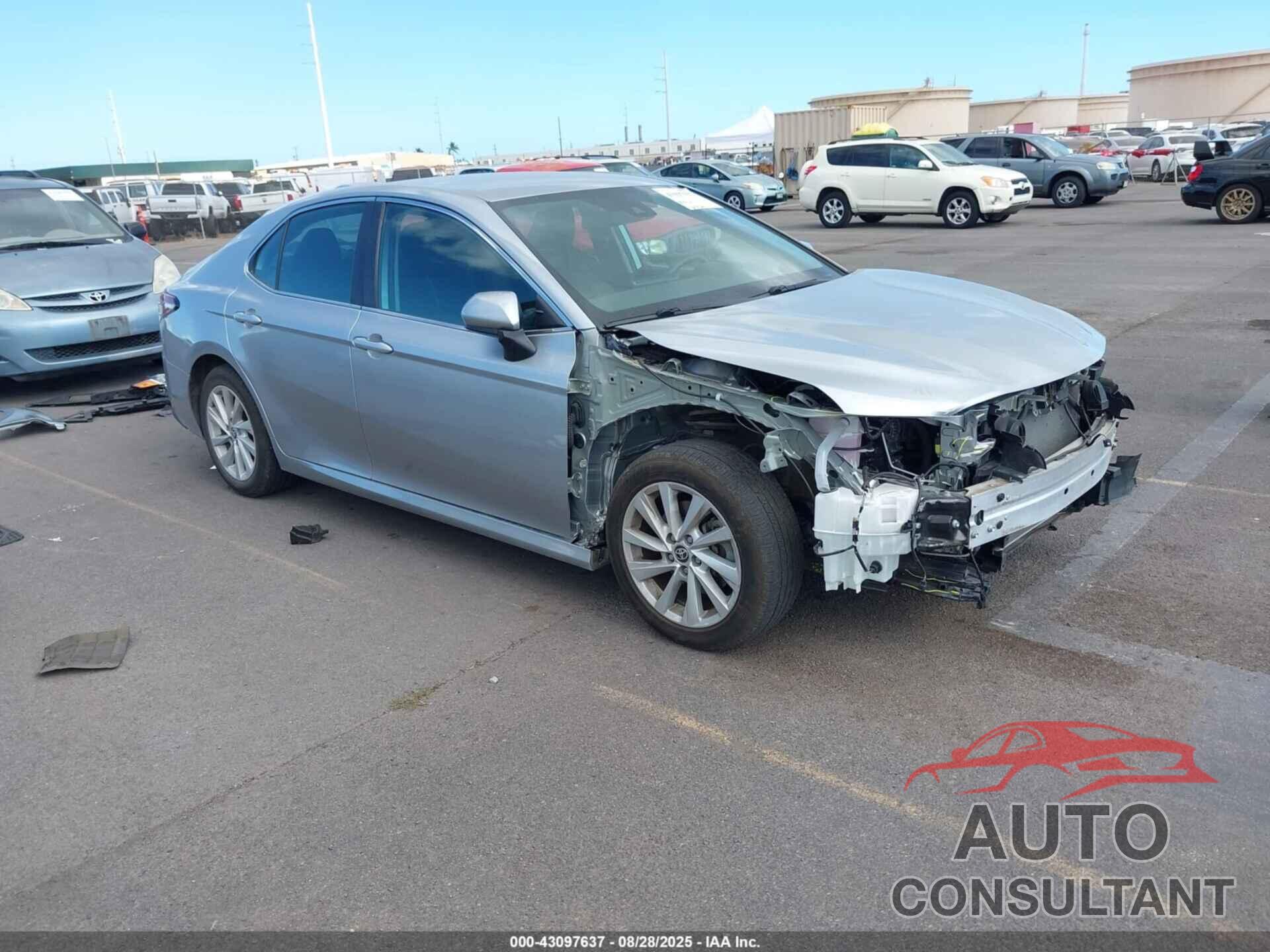 TOYOTA CAMRY 2023 - 4T1C11AK1PU115527