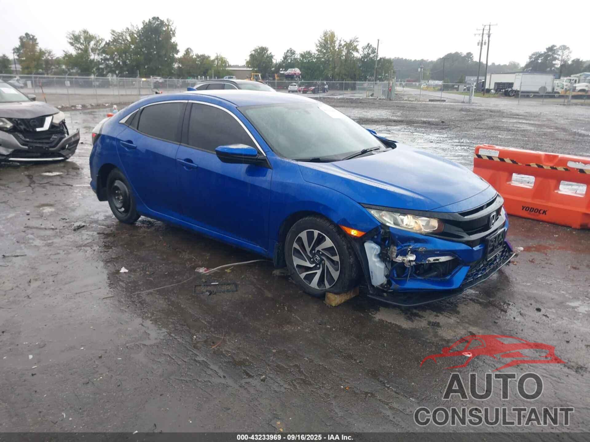 HONDA CIVIC 2017 - SHHFK7H28HU205922