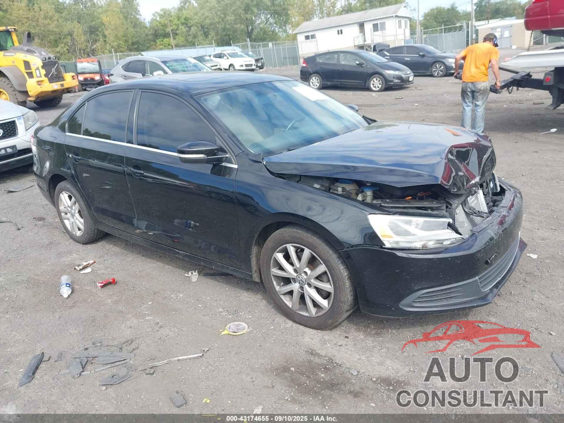 VOLKSWAGEN JETTA 2013 - 3VWDP7AJ7DM438401