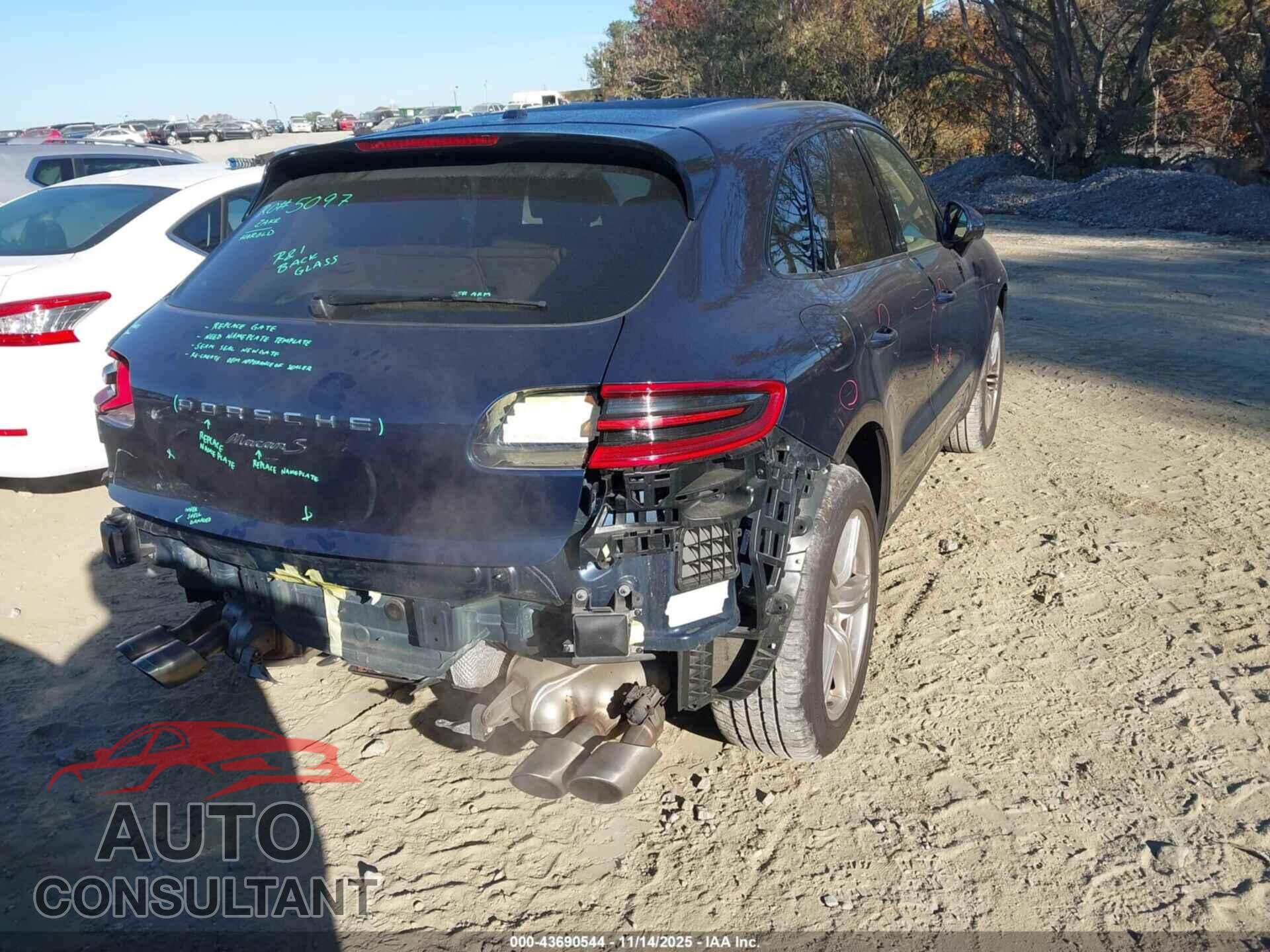 PORSCHE MACAN 2016 - WP1AB2A55GLB53856