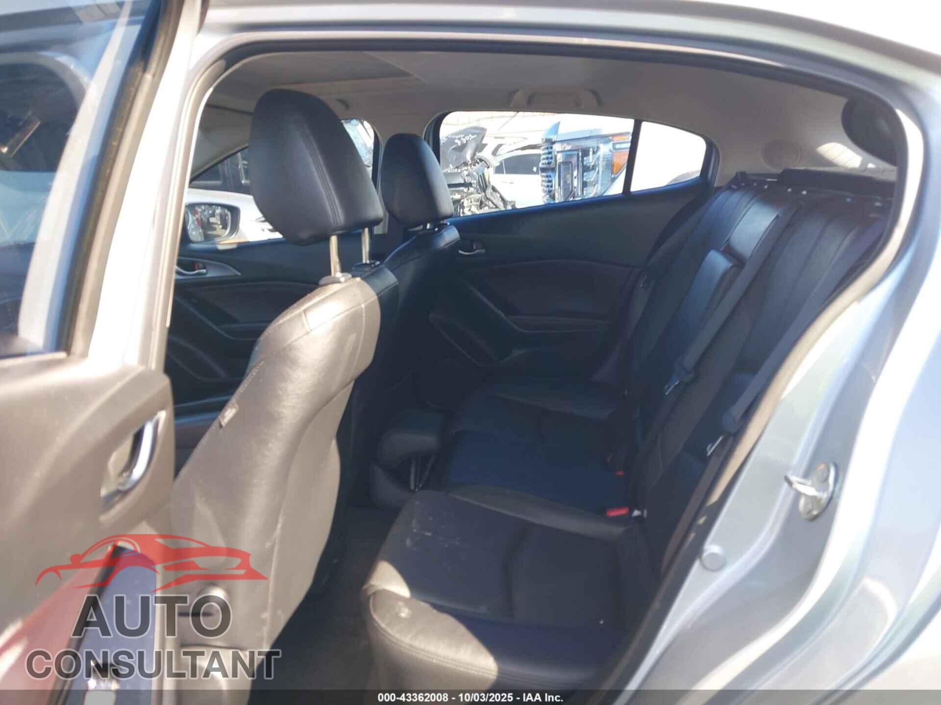 MAZDA MAZDA3 2017 - JM1BN1M3XH1134346
