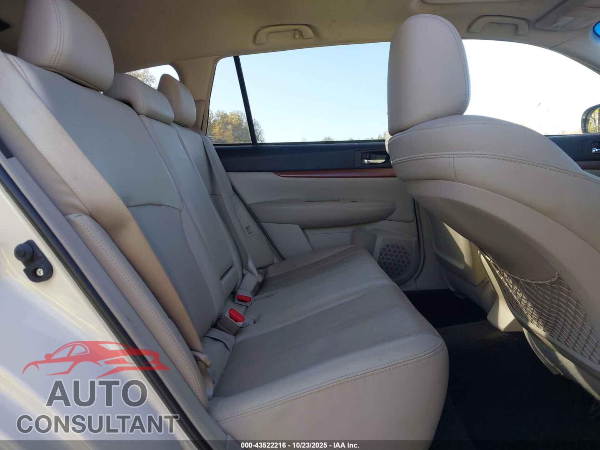 SUBARU OUTBACK 2014 - 4S4BRCLC5E3241303
