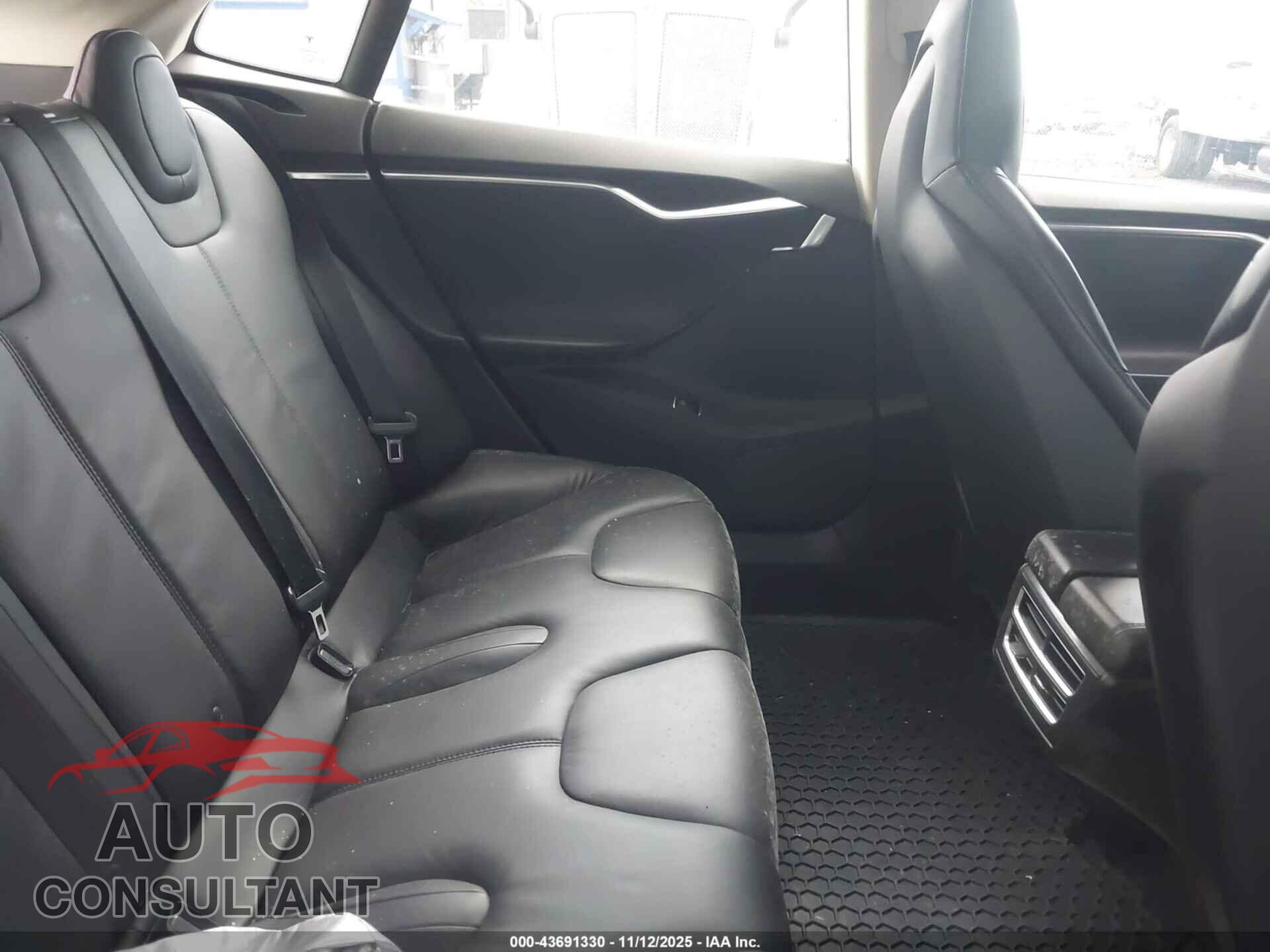 TESLA MODEL S 2013 - 5YJSA1CP8DFP28242