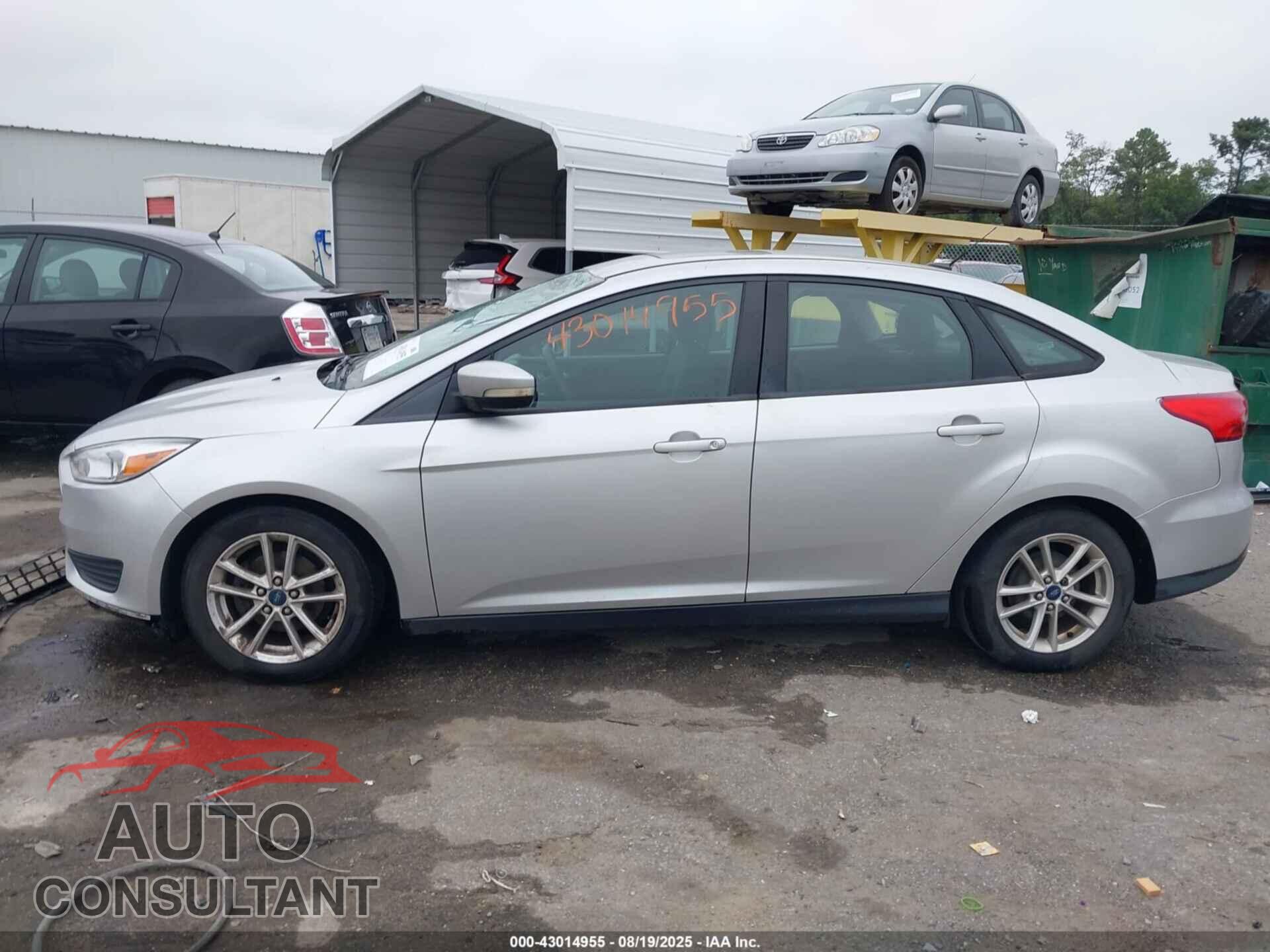 FORD FOCUS 2015 - 1FADP3F24FL250846