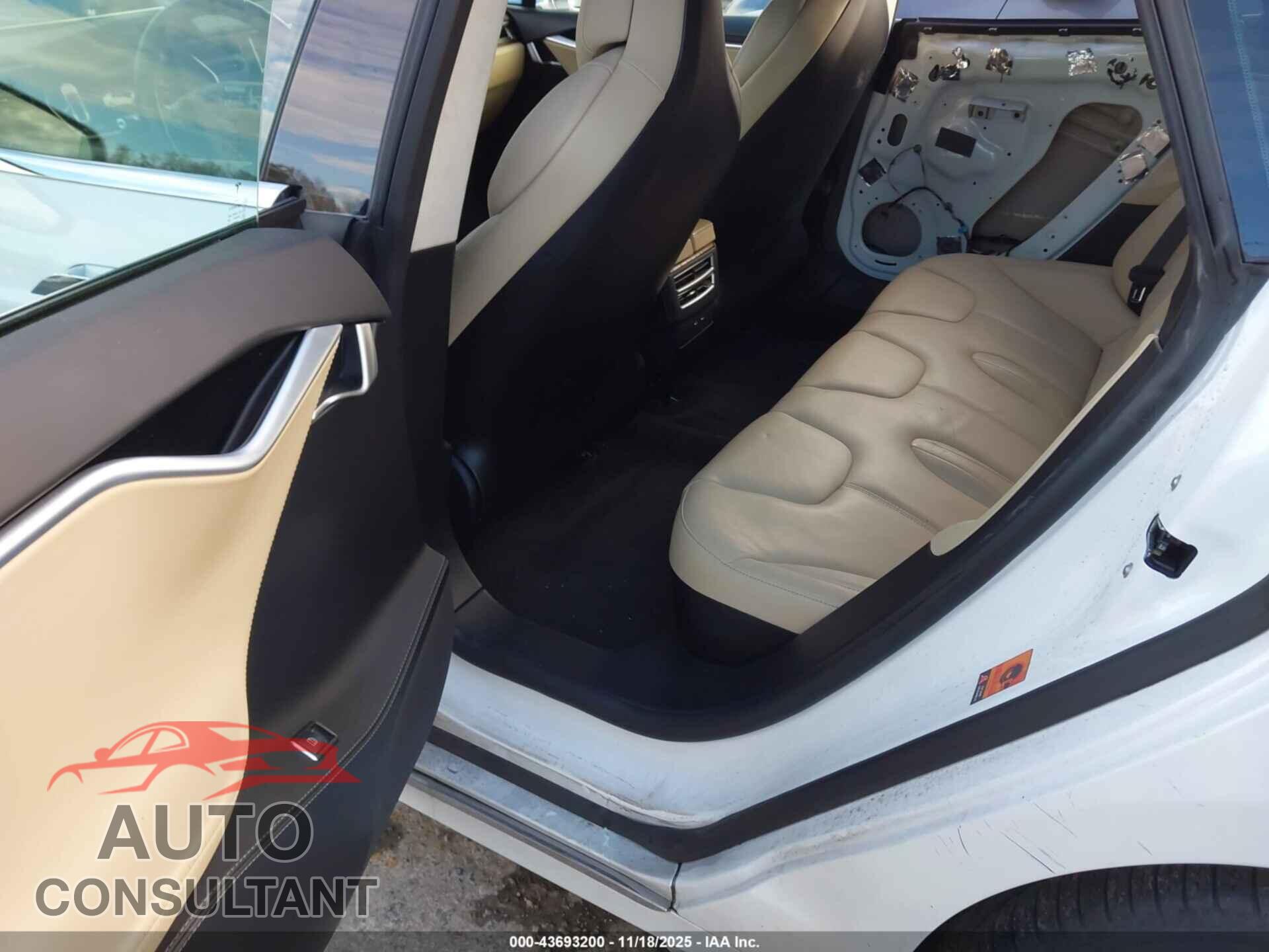 TESLA MODEL S 2017 - 5YJSA1E28HF210980