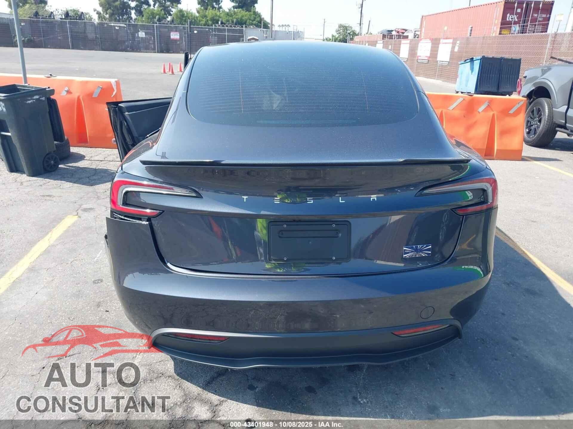 TESLA MODEL 3 2025 - 5YJ3E1EA3SF976350